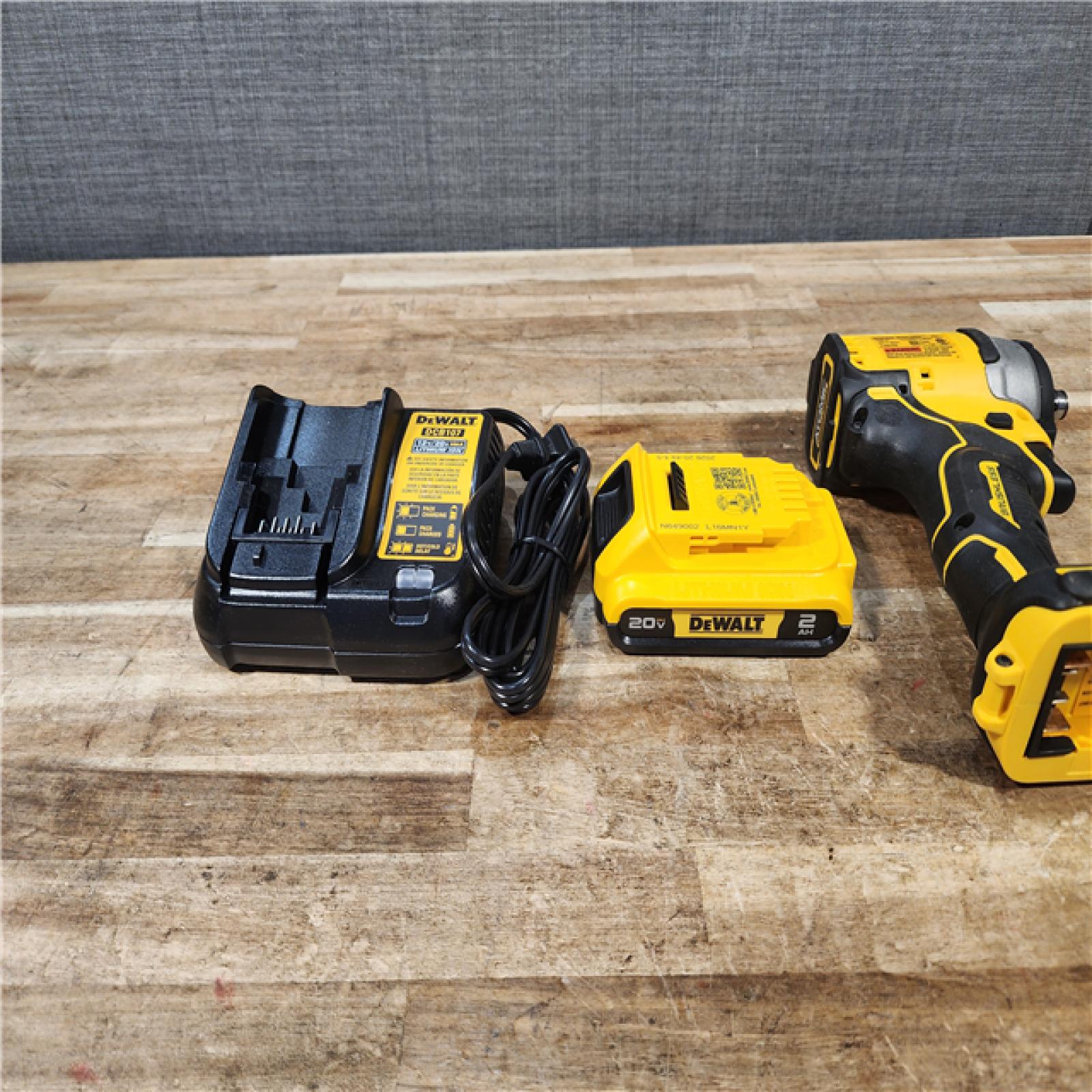 HOUSTON LOCATION - AS - IS DEWALT Atomic 20V Max Lithium-Ion Brushless Cordless Compact 1/4 in. Impact Driver Kit