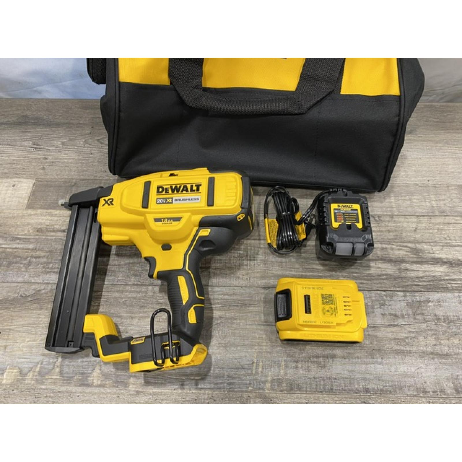 AS-IS DEWALT 20V MAX XR Lithium-Ion Cordless 18-Gauge Narrow Crown Stapler Kit