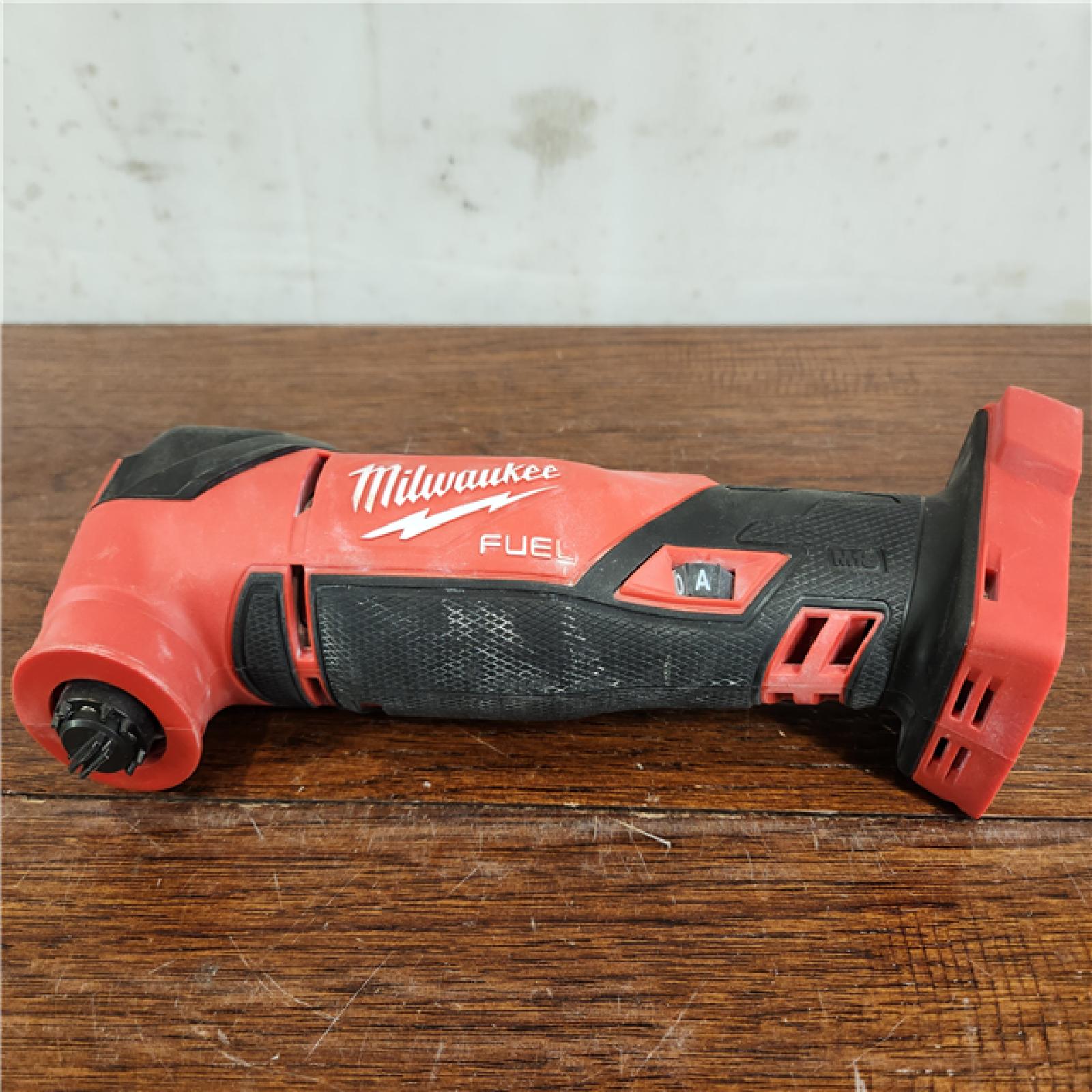 AS-IS Milwaukee M18 FUEL Cordless Brushless Oscillating Multi-Tool (Tool-Only)