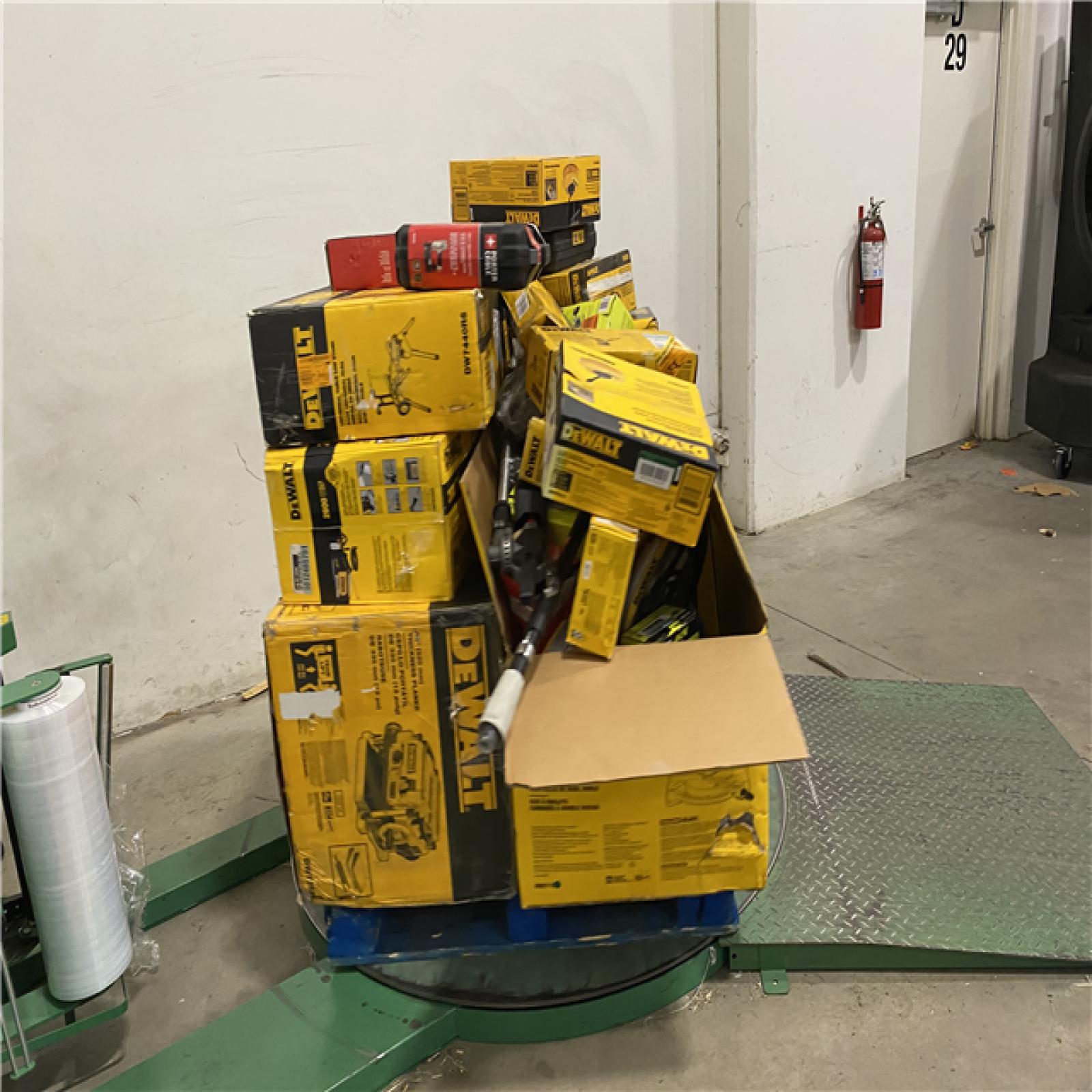 Dallas Location - As-Is Tool Pallet