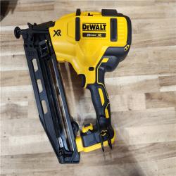 HOUSTON LOCATION - AS-IS DEWALT 20V MAX XR 16-Gauge Electric Cordless Angled Finishing Nailer Kit