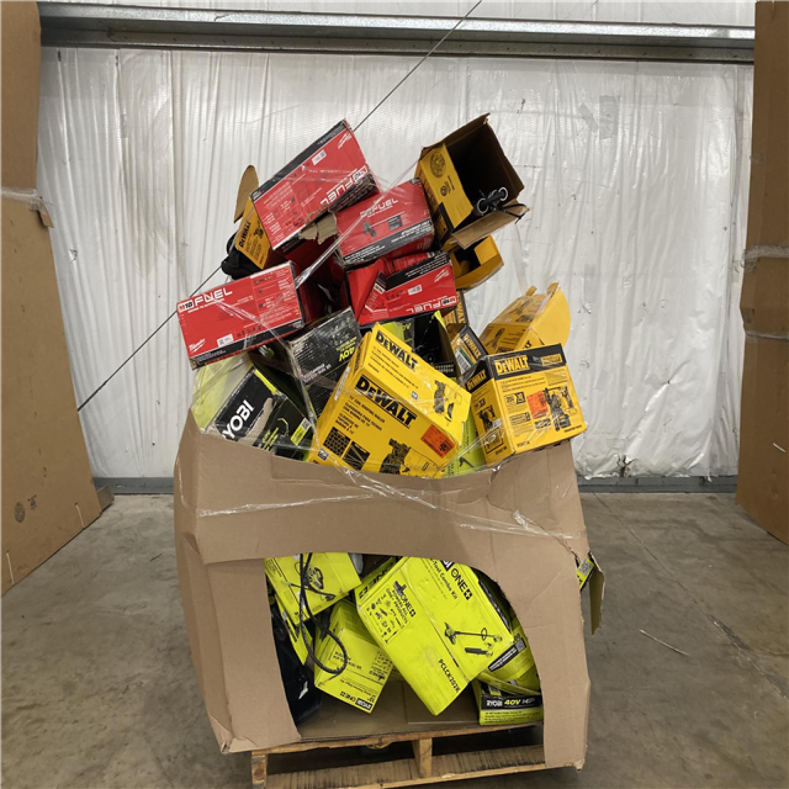 Houston Location AS IS - Tool Pallet