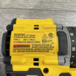 AS-IS DEWALT ATOMIC 20-Volt MAX Lithium-Ion Cordless Combo Kit