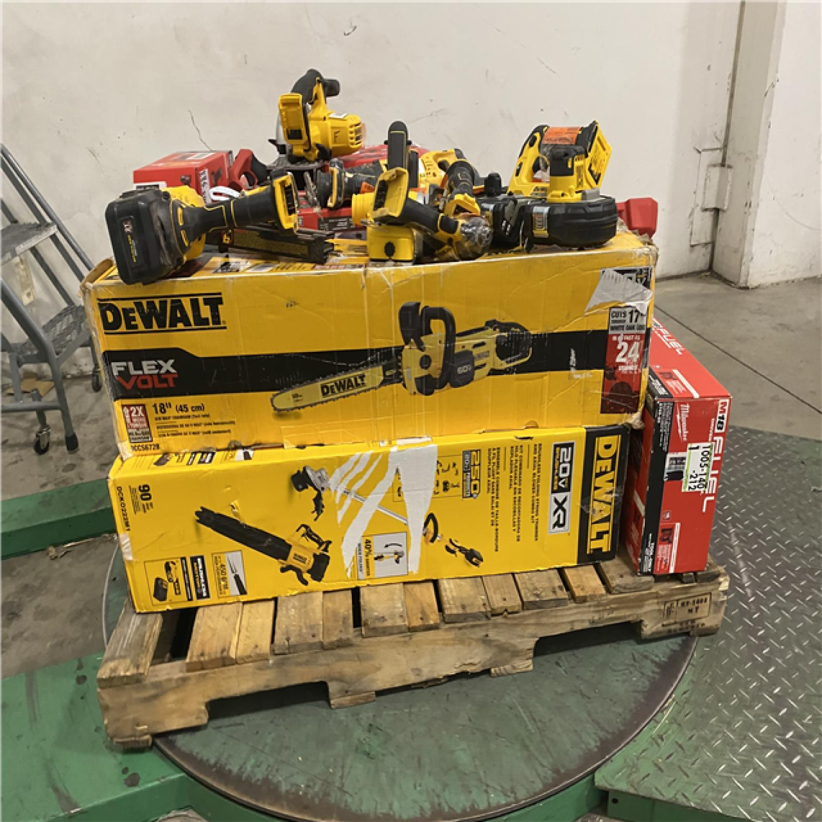 Dallas Location - As-Is Tool Pallet
