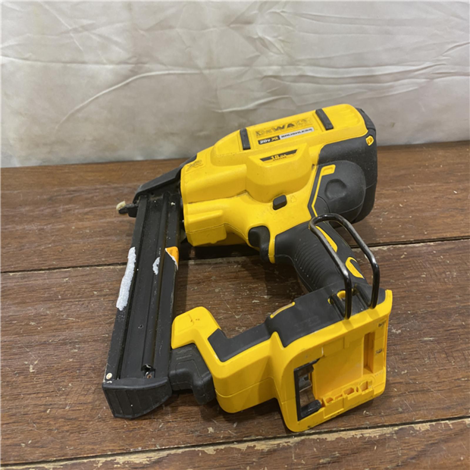 AS-IS DEWALT Cordless 18-Gauge Narrow Crown Stapler (Tool Only)