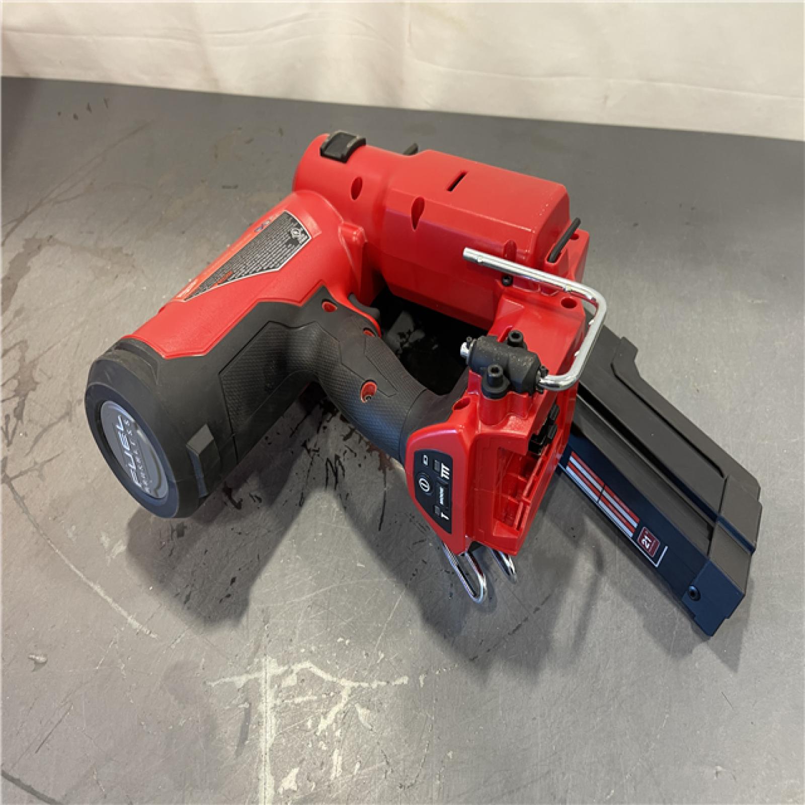AS-IS - Milwaukee M18 FUEL 3-1/2 in. 18-Volt 21-Degree Lithium-Ion Brushless Cordless Framing Nailer