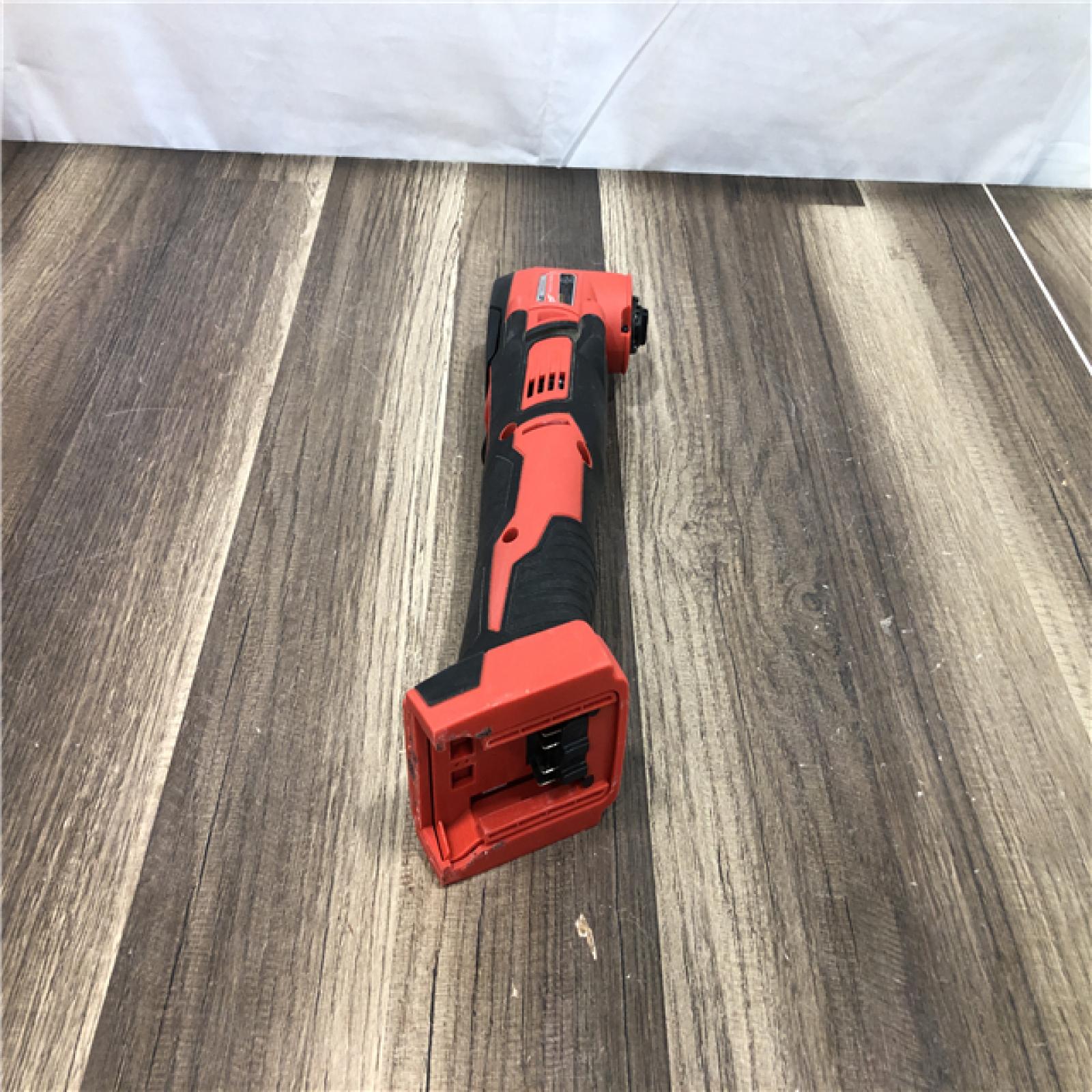 AS-IS Milwaukee 18V Lithium-Ion Cordless Oscillating Multi-Tool (Tool-Only)