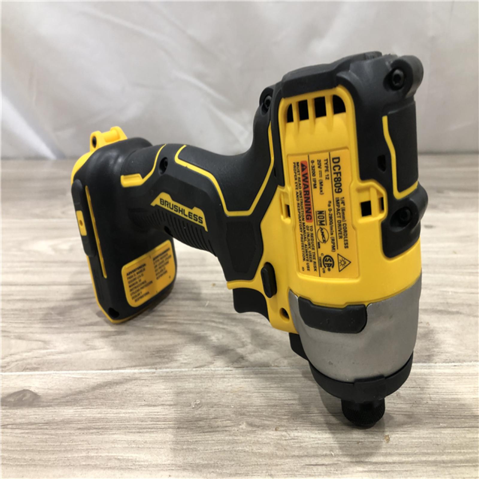 AS-IS DEWALT ATOMIC 20-Volt MAX Lithium-Ion Cordless Combo Kit