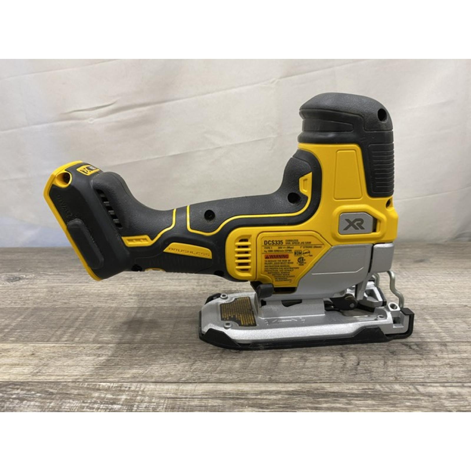 AS-IS DEWALT 20V MAX XR Cordless Barrel Grip Jigsaw (Tool Only)