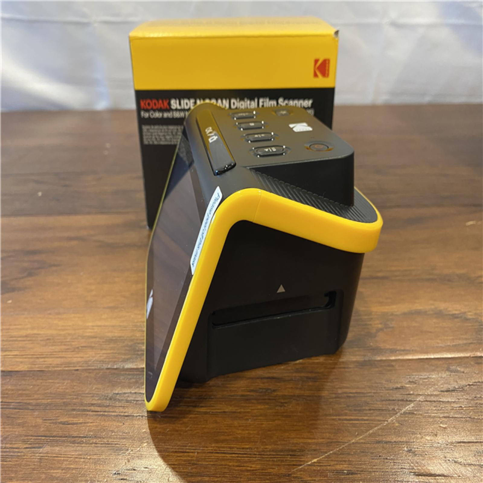 KODAK SLIDE N SCAN Film and Slide Scanner with Large 5 LCD Screen, Convert Color & B&W Negatives & Slides 35mm, 126, 110 Film Negatives & Slides to
