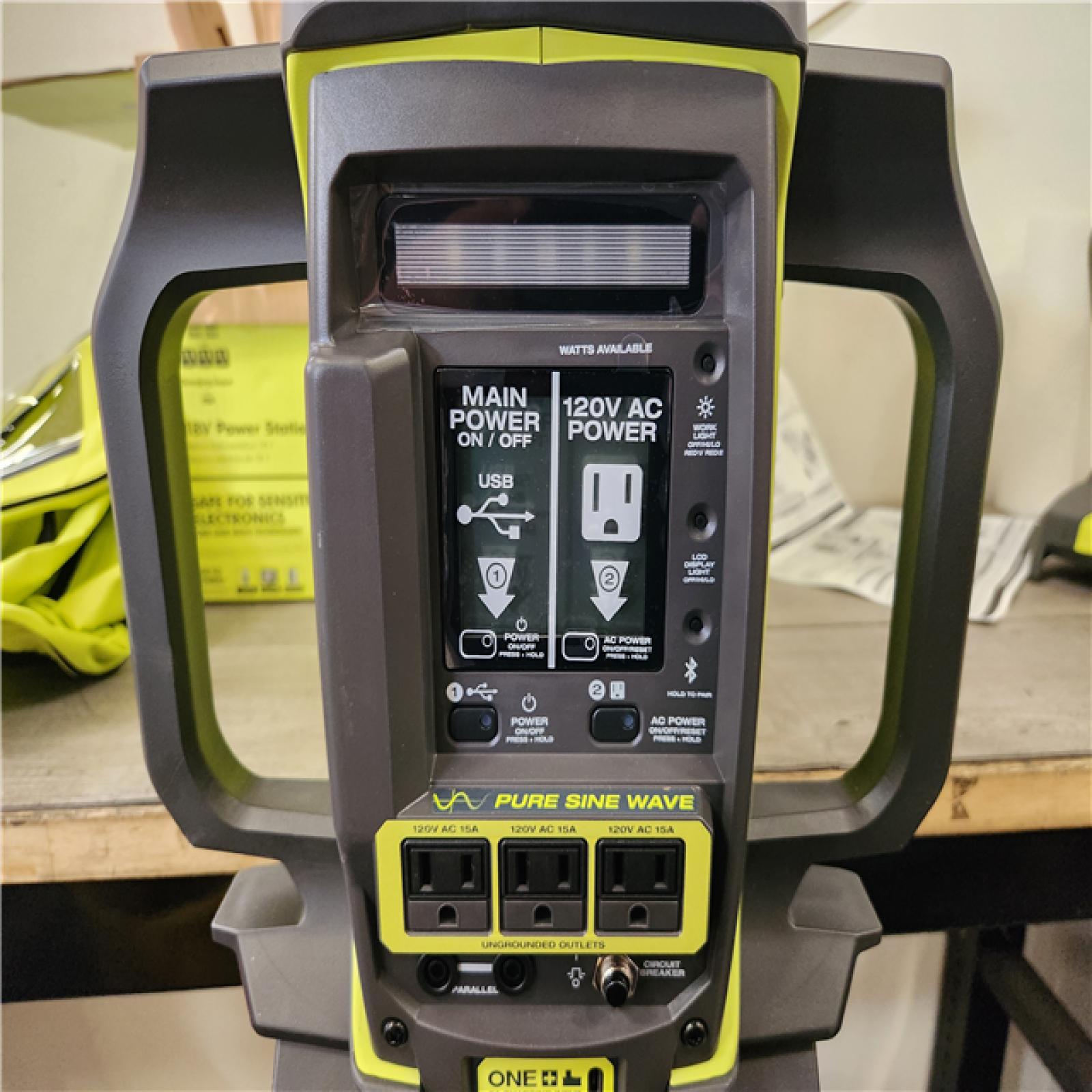 Phoenix NEW RYOBI 18V ONE+ 1800-Watt Portable Battery Inverter Power Station/8-Port Charger (Tool Only)