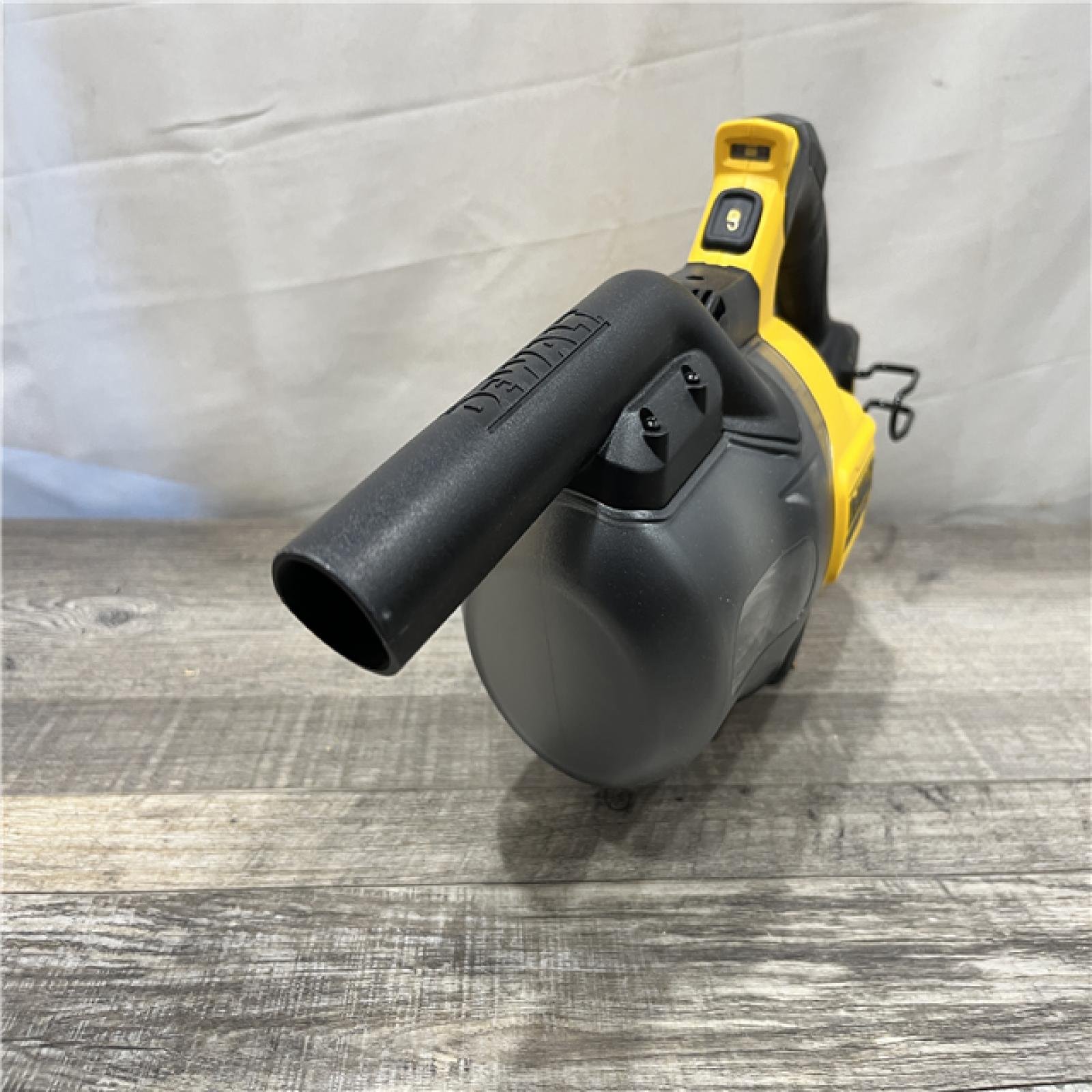 AS-IS DEWALT Bagless 20V MAX Stick Cordless General Dirt Filter Handheld Vacuum (Tool Only)