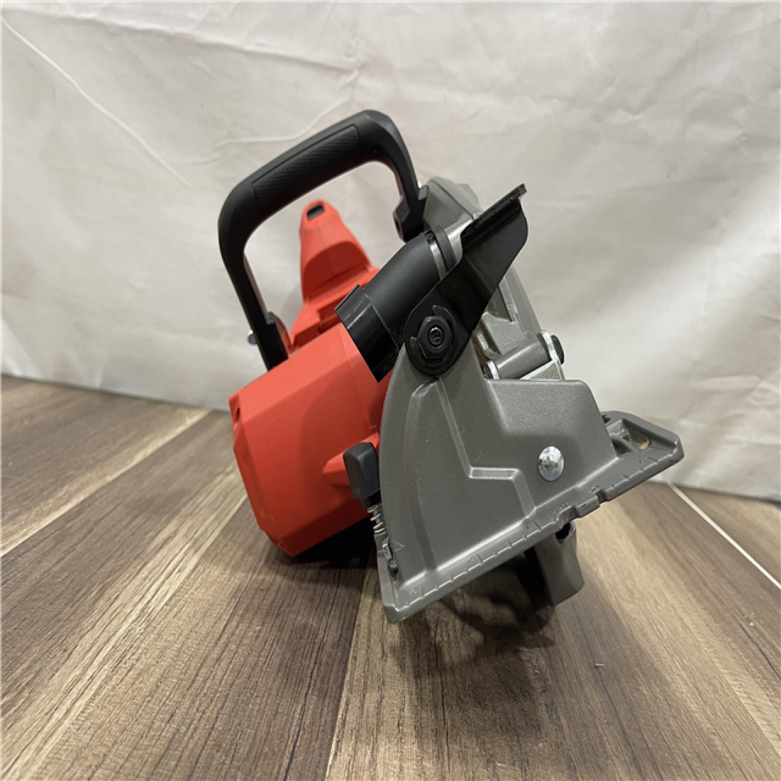 AS-IS Milwaukee M18 FUEL 18V Lithium-Ion Cordless 7-1/4 in. Rear Handle Circular Saw (Tool-Only)