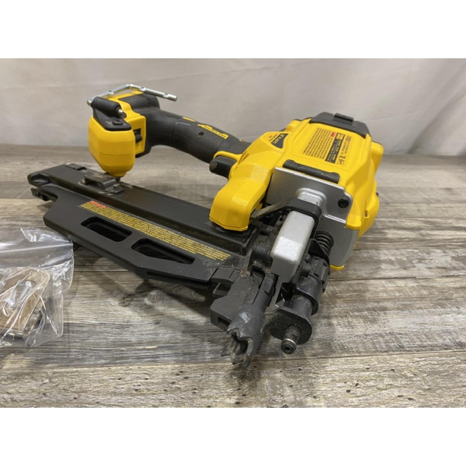 AS-IS DEWALT 20-Volt 21° Cordless Framing Nailer (Tool-Only)