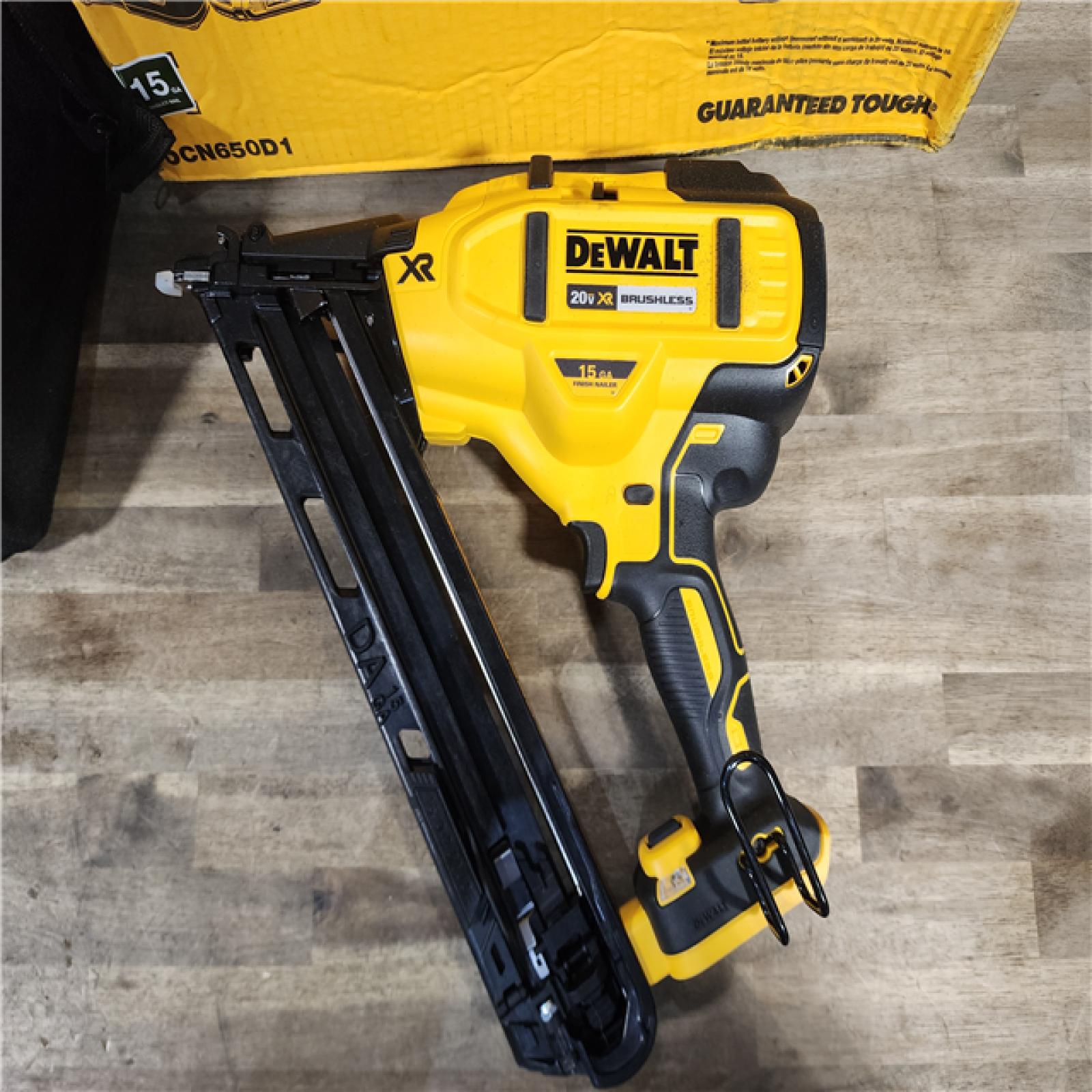 HOUSTON LOCATION - AS-IS DeWalt 20V MAX XR 15 Ga. Cordless 34 Deg Nailer Kit (Battery & Charger) 20 V
