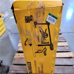 CALIFORNIA AS-IS DEWALT 8-1/4 /PULG/PO (210mm) TABLE SAW WITH 24-1/2 /PULG/PO (622.3mm) RIP CAPACITY