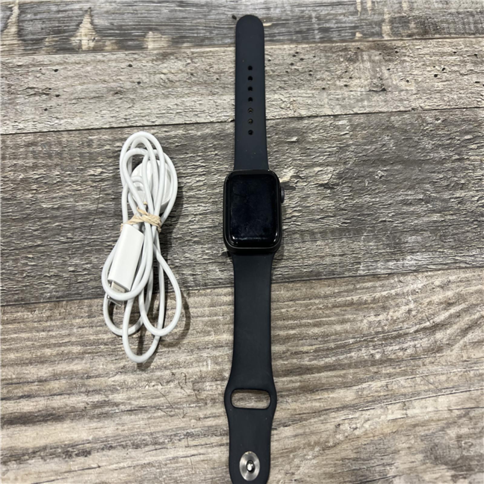 AS-IS Apple Watch SE (GPS, 40mm) - Space Gray Aluminum Case with Black Sport Band