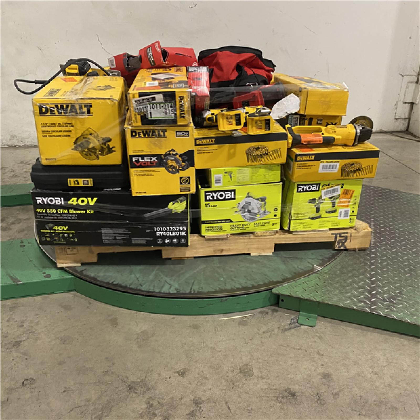 Dallas Location - As-Is Tool Pallet