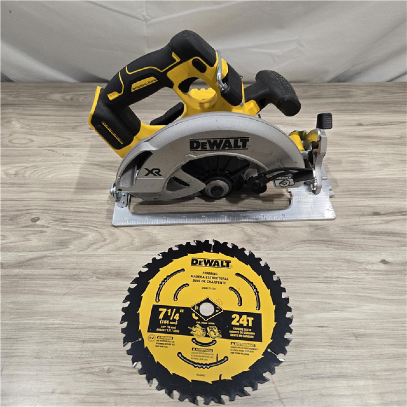 AS-IS DEWALT 20V MAX Cordless Circular Saw (Tool Only)