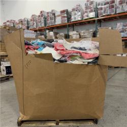 DALLAS LOCATION- NEW!- BULLSEYE MIXED APPAREL PALLET (1800 UNITS)