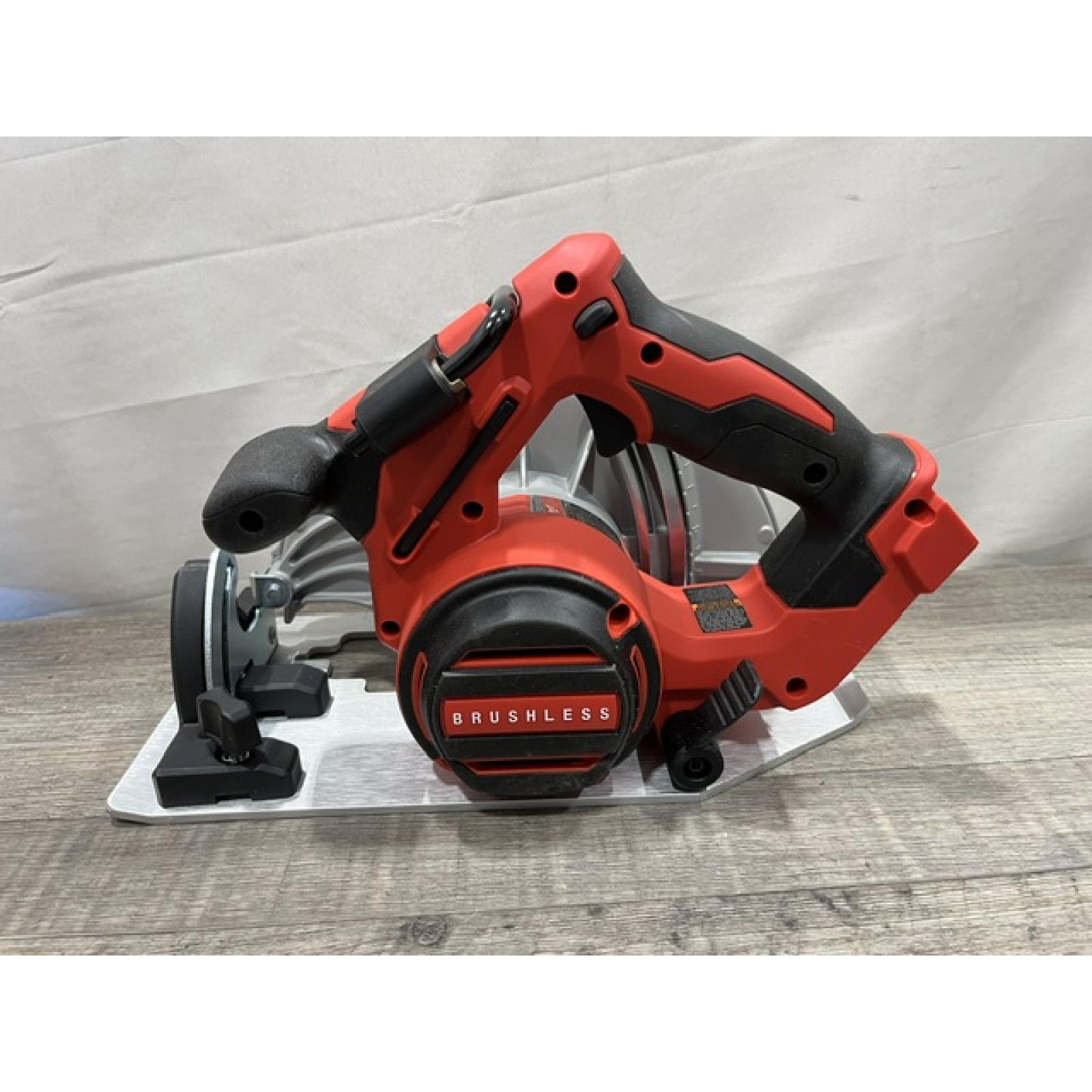AS-IS Milwaukee 18V Lithium-Ion Brushless Cordless 7-1/4 in. Circular Saw (Tool-Only)