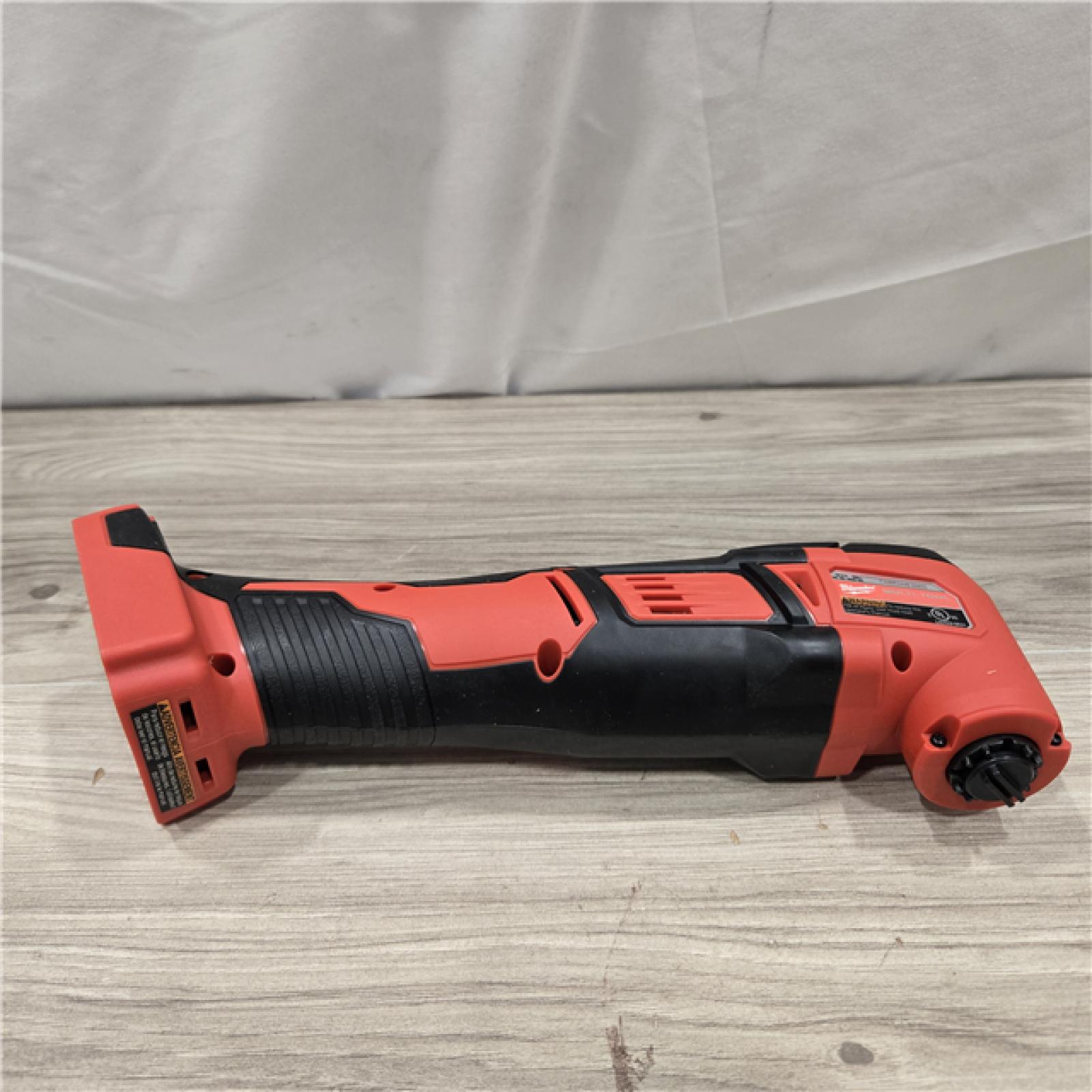 AS-IS Milwaukee 2626-21 M18 18V Cordless Oscillating Multi-Tool Kit