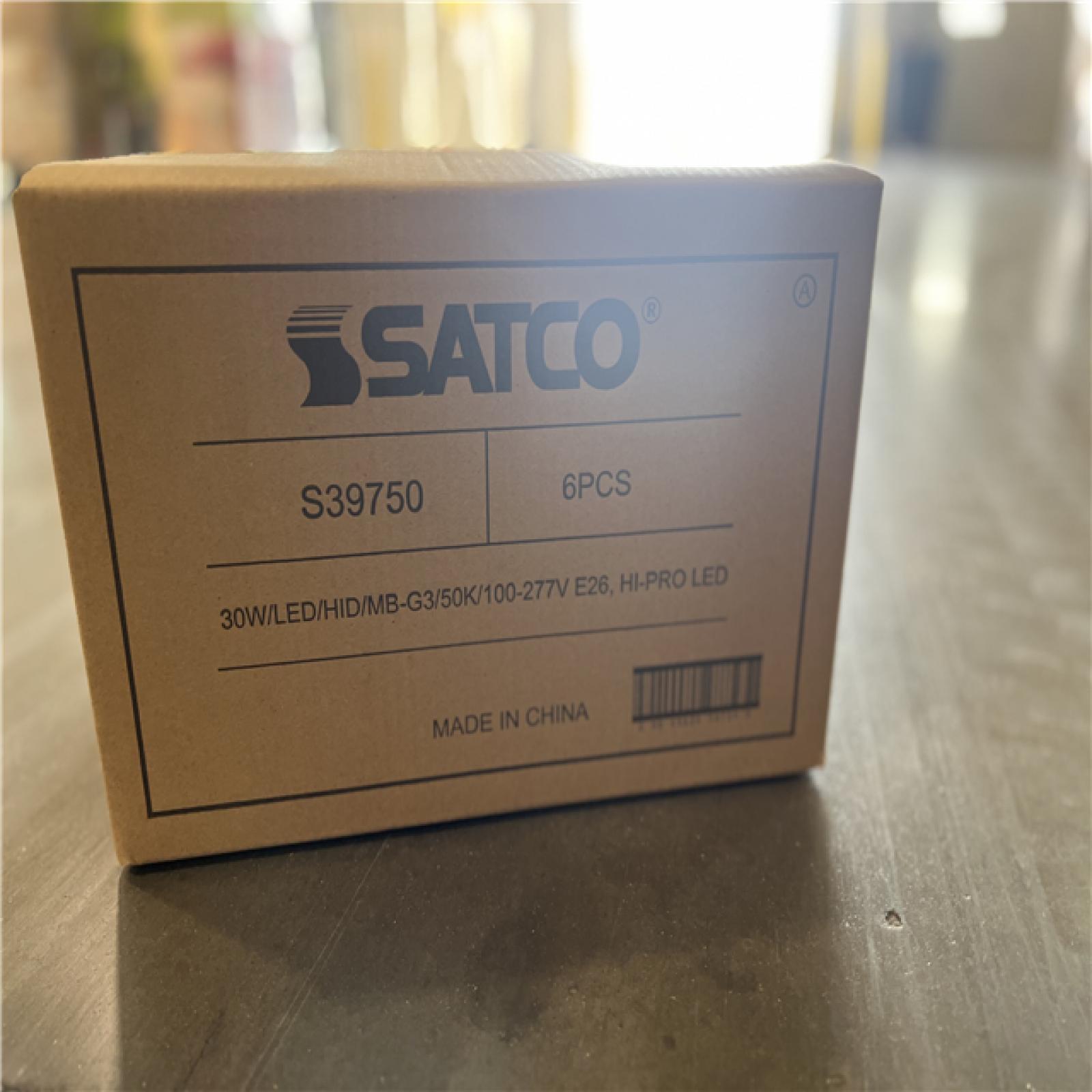 NEW! - Satco 150 Watt Equivalent  30 Watt 5000K Hi-Pro LED Multi-Beam- (6 UNITS)