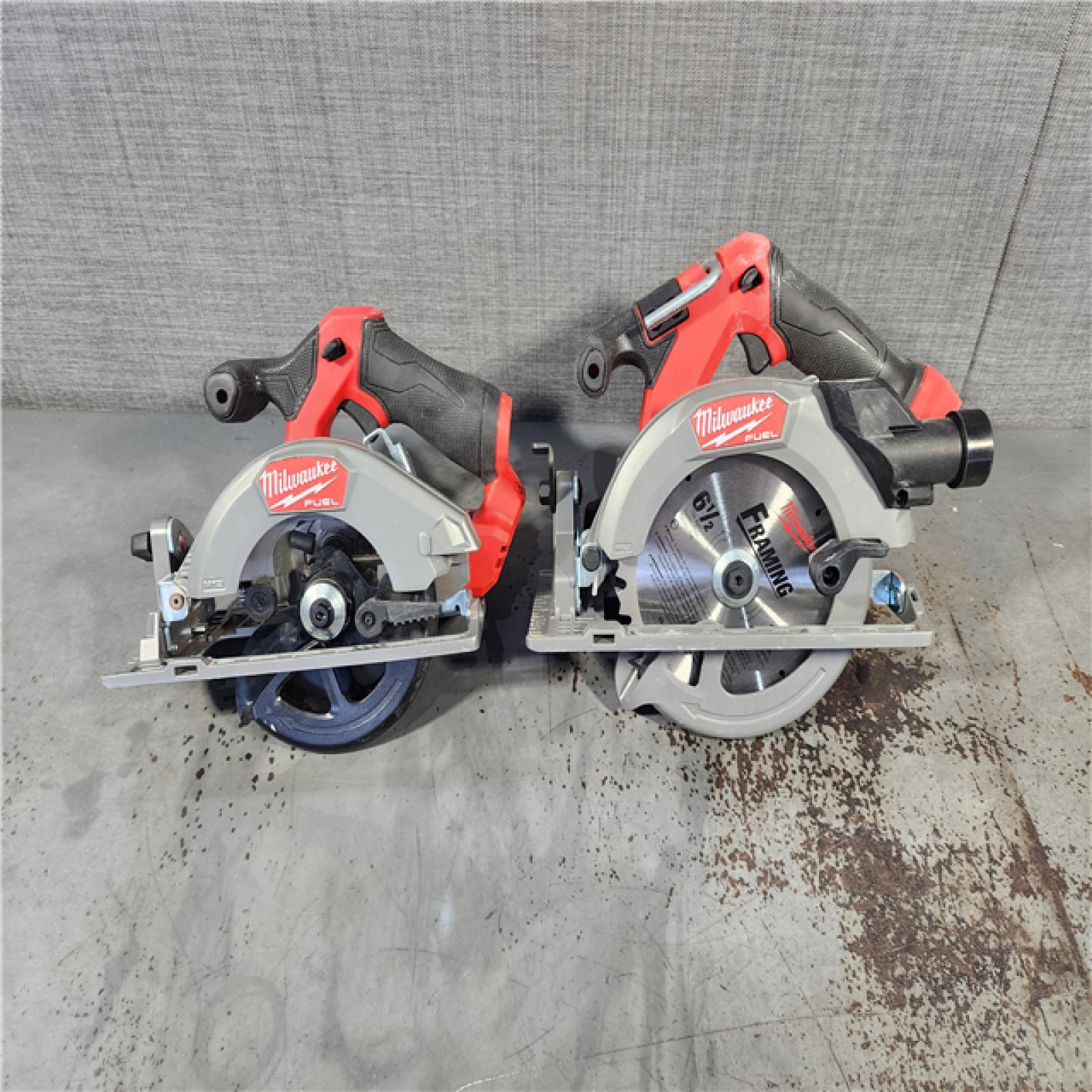 HOUSTON LOCATION - AS-IS Milwaukee 2 Tool Combo Kit W/ (2) Battery & Charger