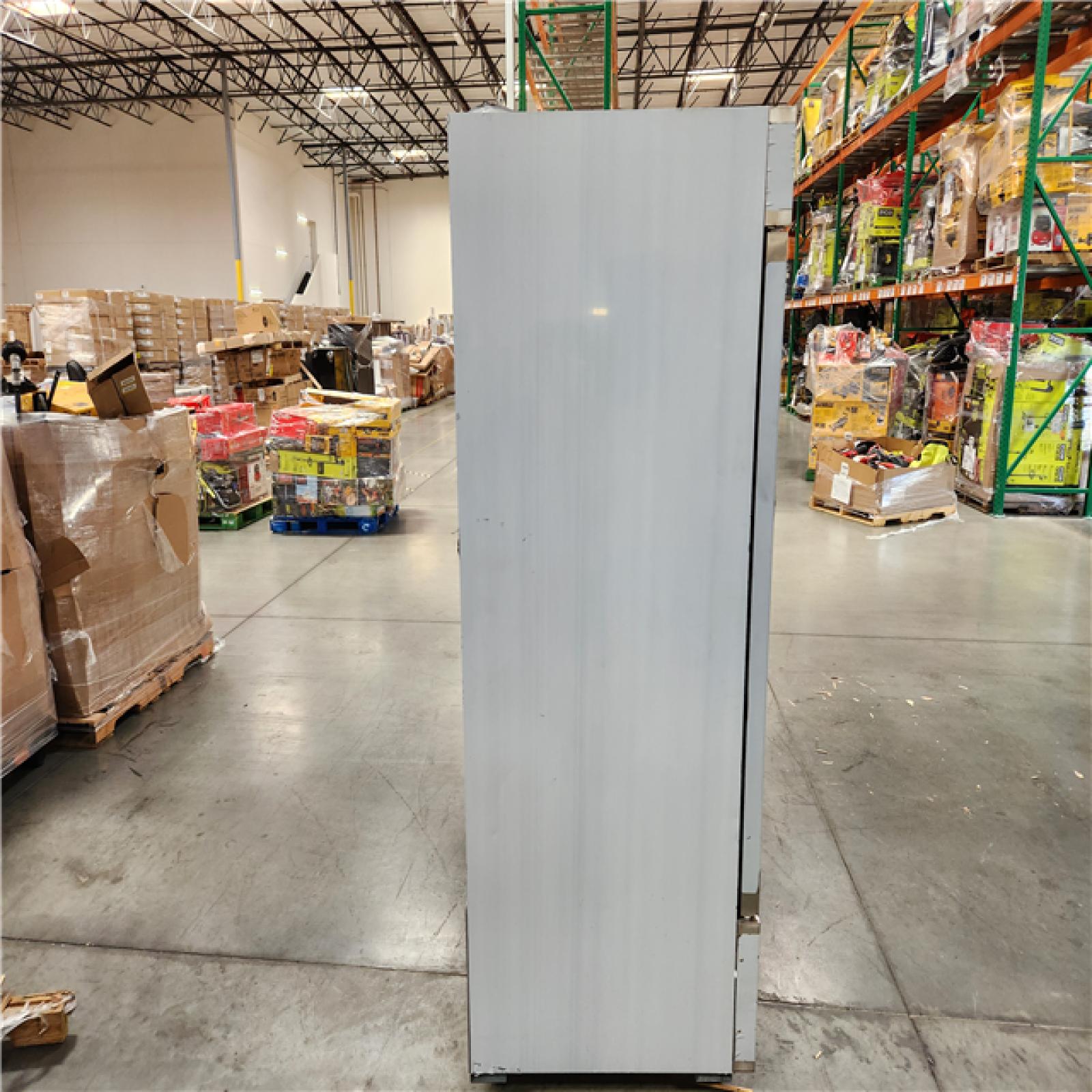 California AS-IS Commercial Freezer, Reach in two-door