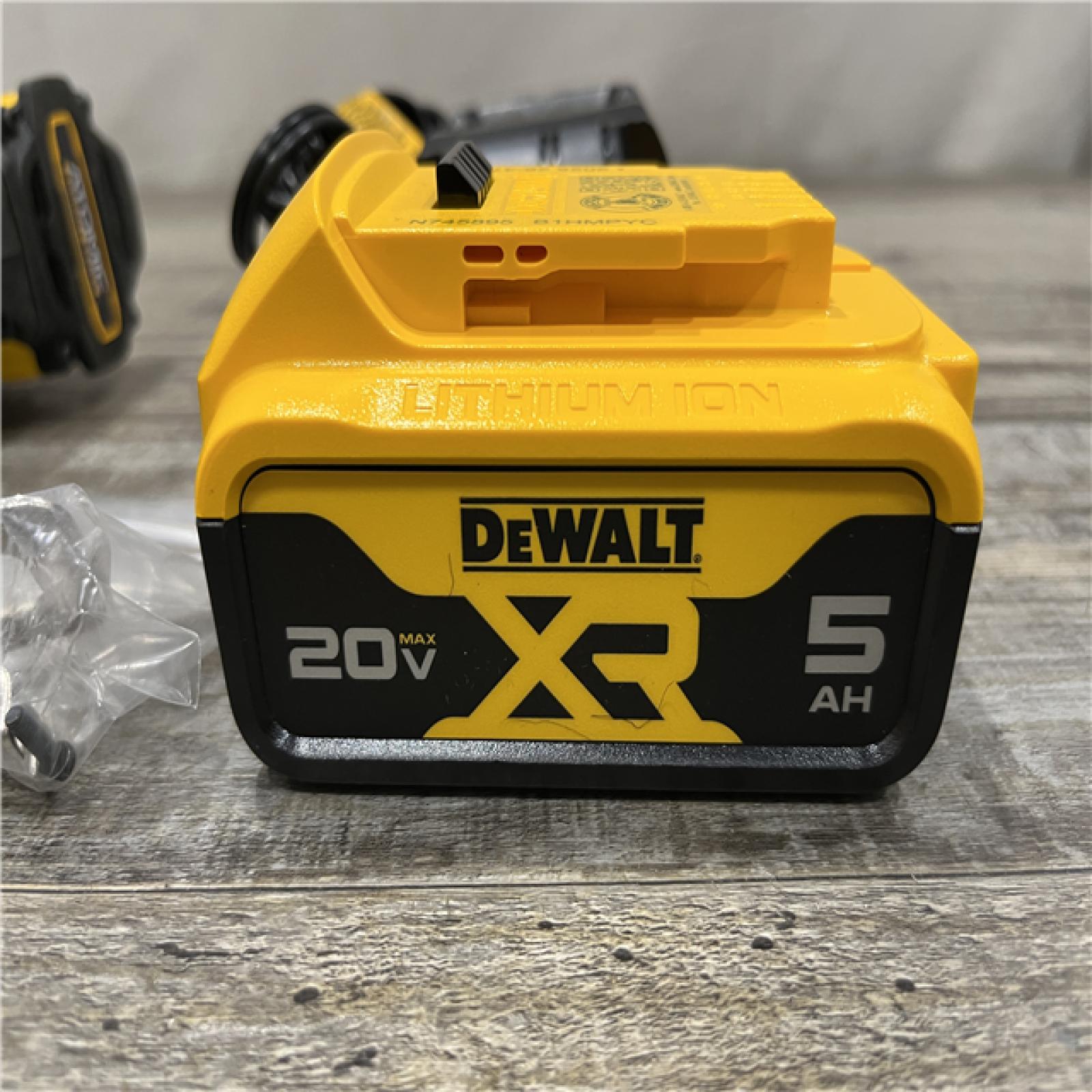 AS-IS DEWALT ATOMIC 20V Lithium-Ion Cordless 1/2 in. Hammer Drill Kit