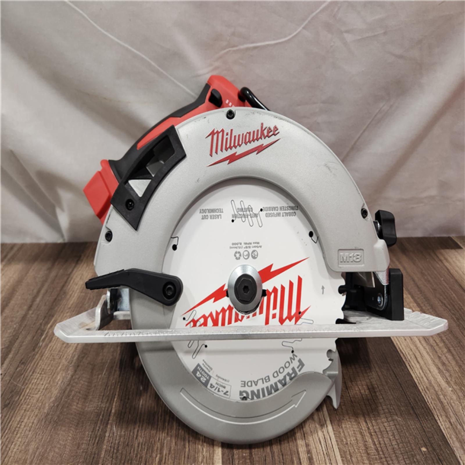 AS-IS- Milwaukee 7-1/4 18V Brushless Circular Saw (TOOL ONLY)