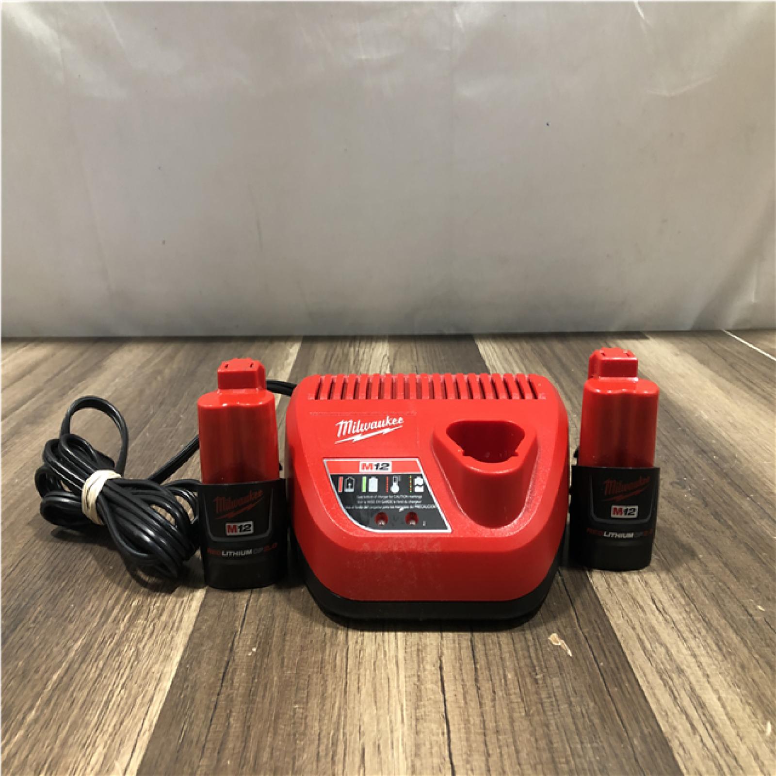 AS-IS M12 12-Volt Lithium-Ion Compact Battery Pack 2.0Ah and Charger Starter Kit