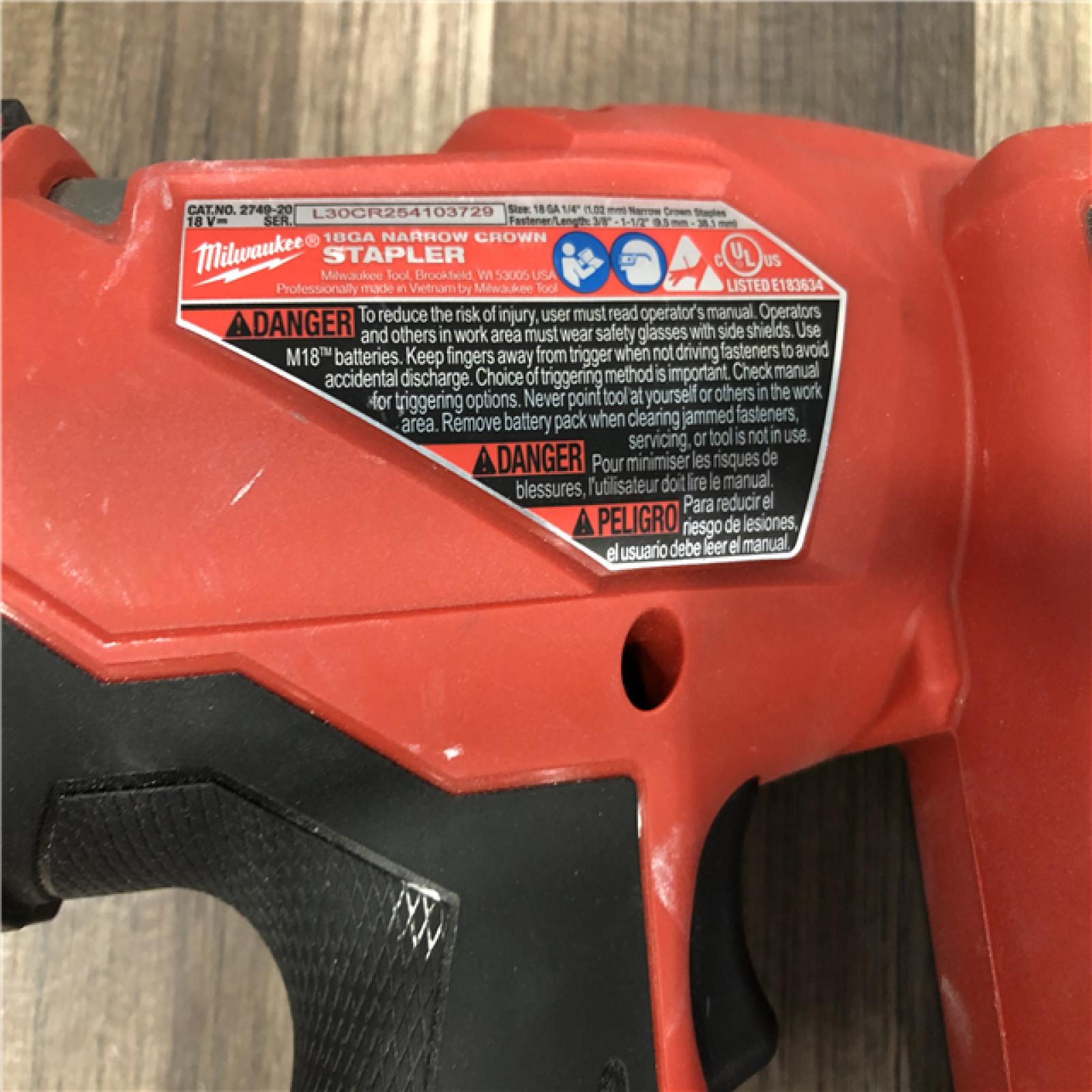 AS-IS Milwaukee FUEL 18-Volt Lithium-Ion Brushless Cordless 18-Gauge 1/4 in. Narrow Crown Stapler (Tool-Only)