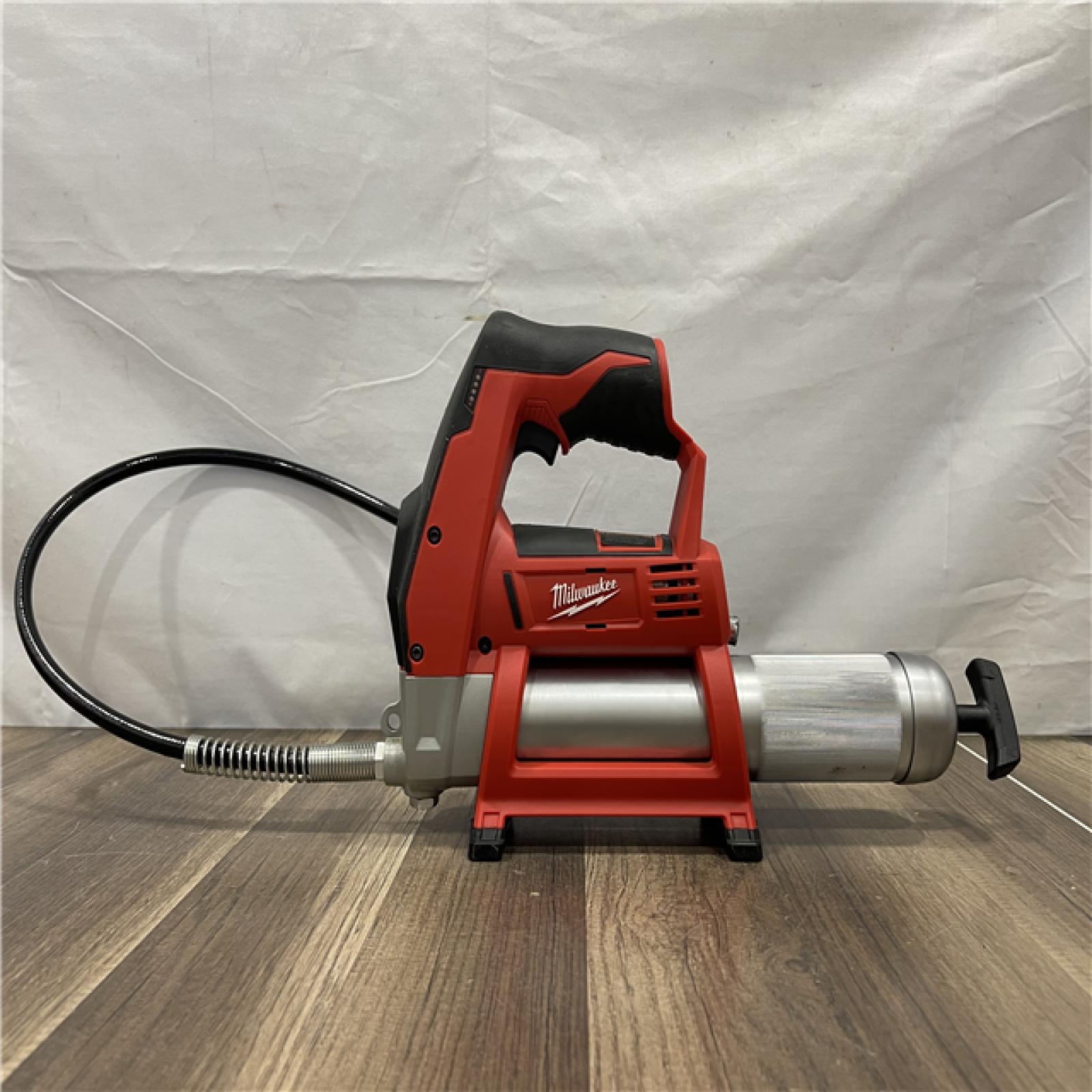 AS-IS Milwaukee M12 12V Lithium-Ion Cordless Grease Gun (Tool-Only)