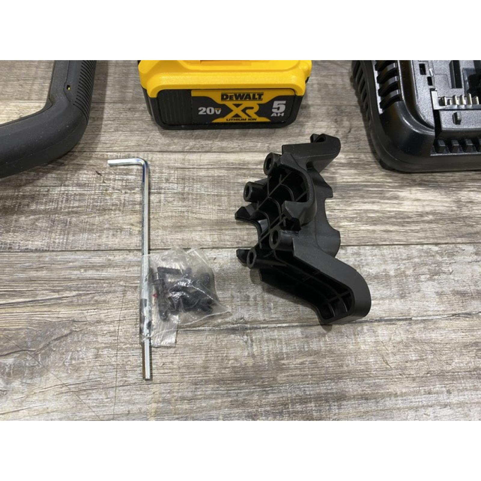 AS-IS DEWALT 20V MAX 14 in. Brushless Cordless Battery Powered Foldable String Trimmer Kit