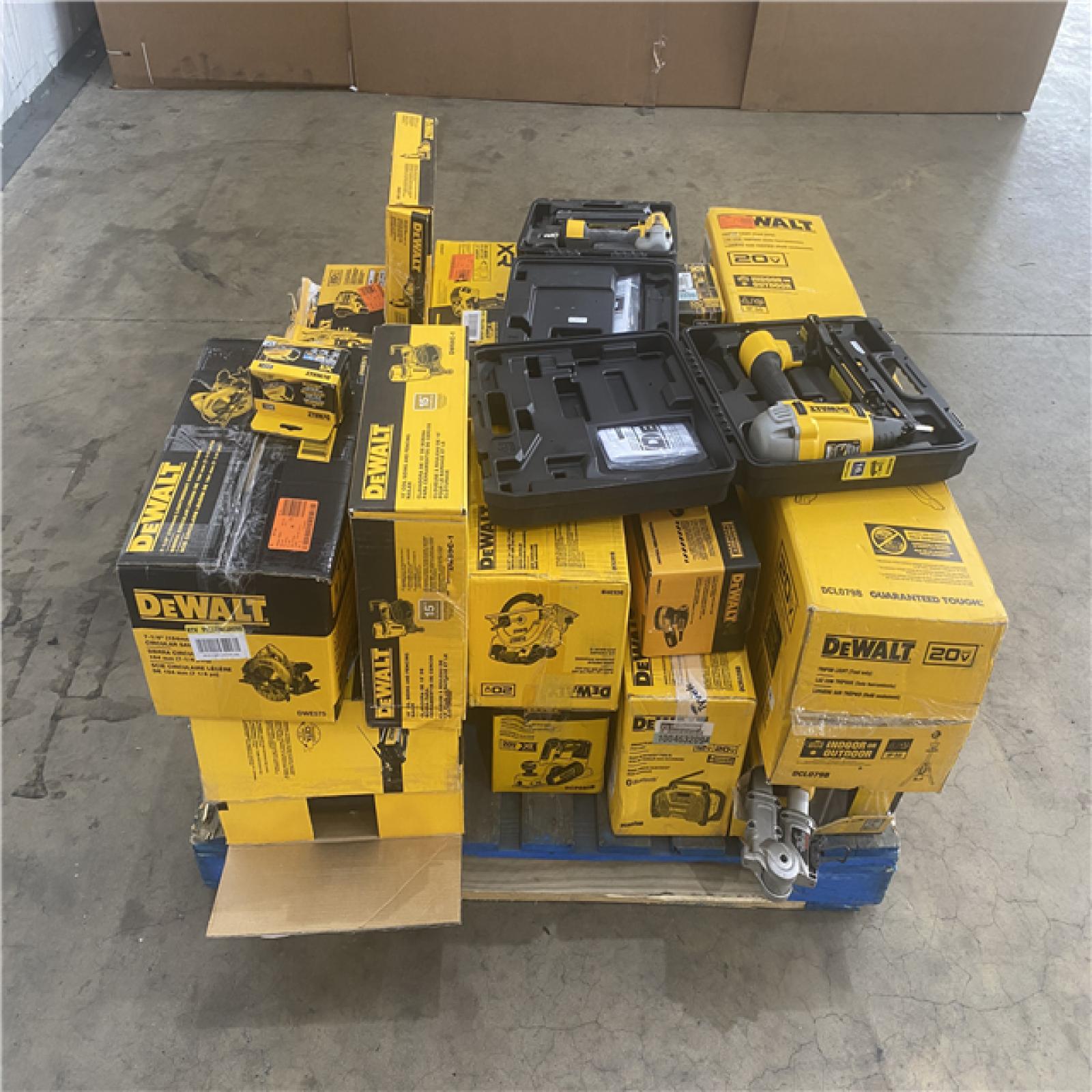 Houston Location AS IS - Tool Pallet