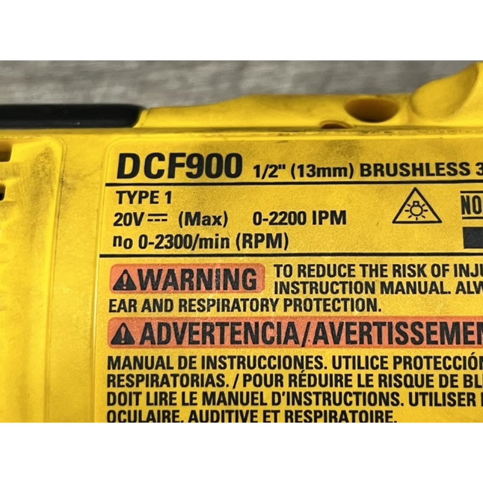 AS-IS DEWALT 20V MAX Lithium-Ion Cordless 1/2 in. Impact Wrench Kit