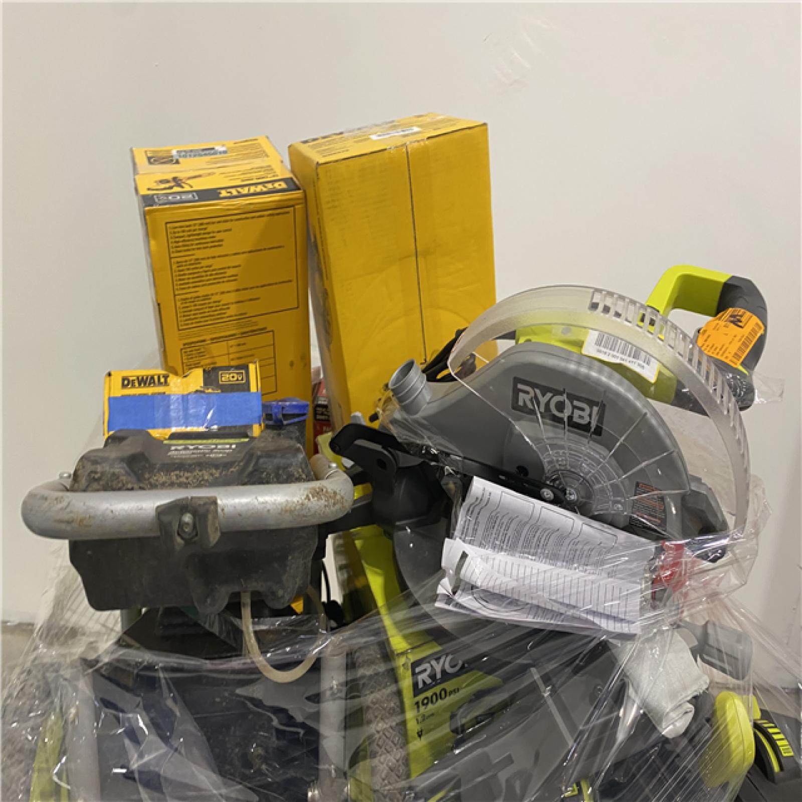 Dallas Location - As-Is Tool Pallet