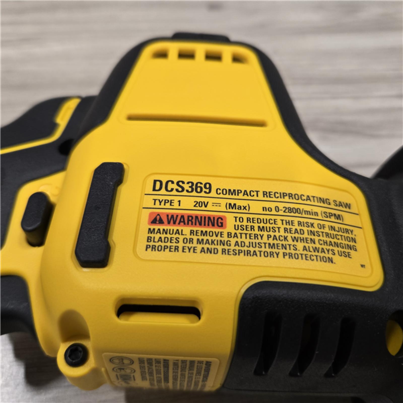 AS-IS Dewalt ATOMIC 20V MAX Cordless Reciprocating Saw (Tool Only)