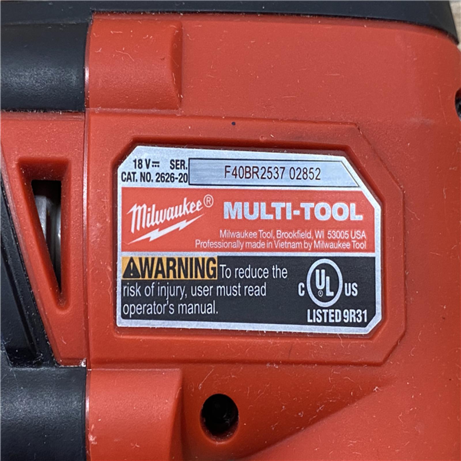 AS-IS Milwaukee 18V Lithium-Ion Cordless Oscillating Multi-Tool (Tool-Only)