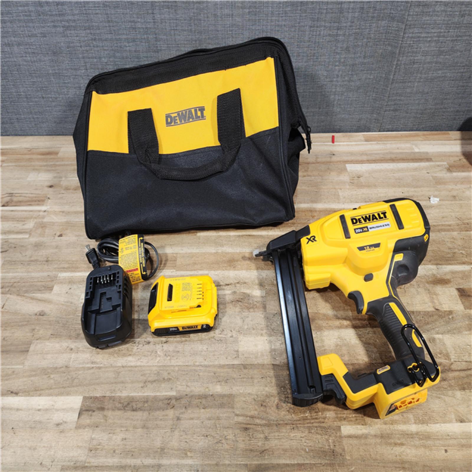 HOUSTON LOCATION - AS - IS DEWALT 20V MAX XR Lithium-Ion Cordless 18-Gauge Narrow Crown Stapler Kit