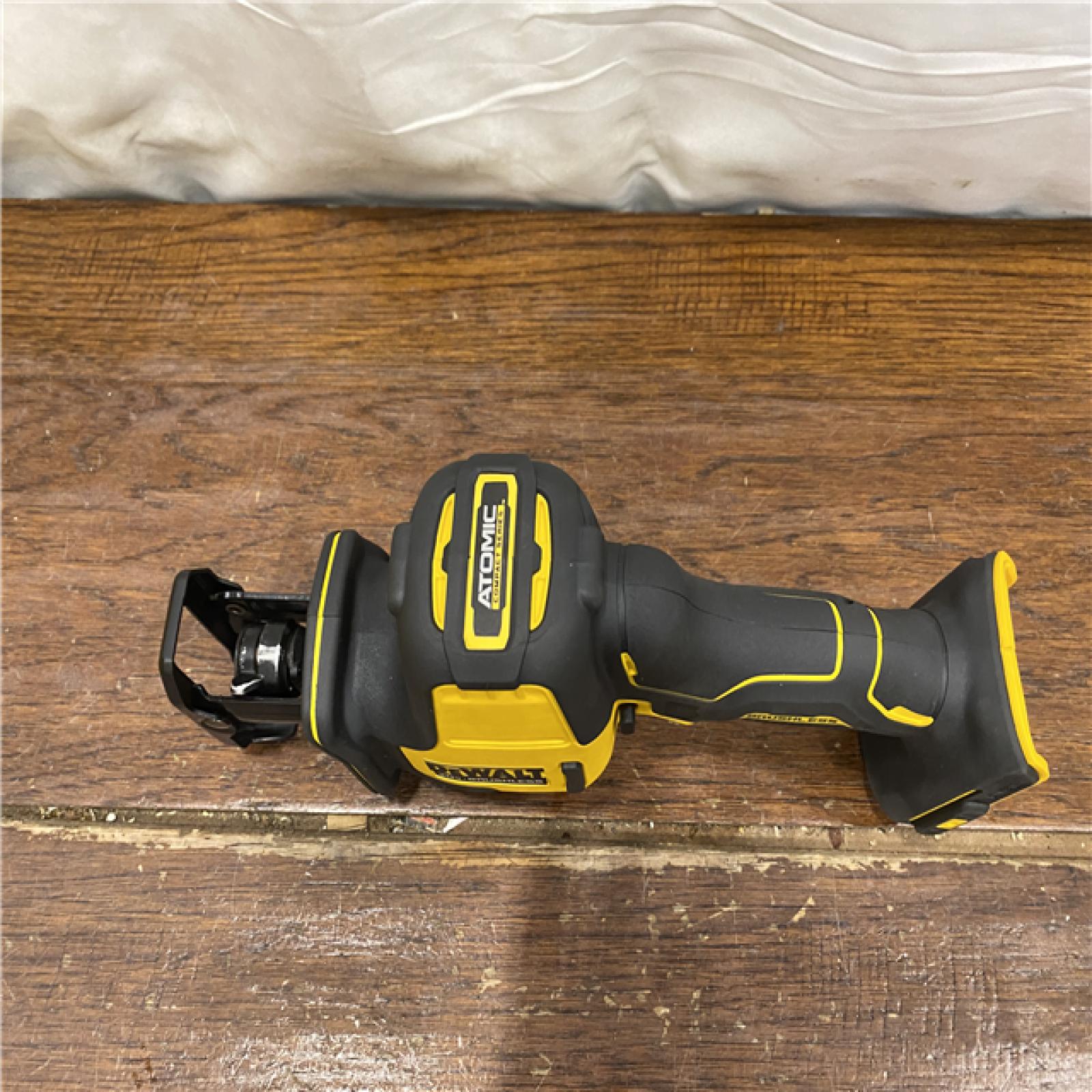 AS-IS Dewalt DCS369B ATOMIC 20V MAX Cordless One-Handed Reciprocating Saw (Tool Only)