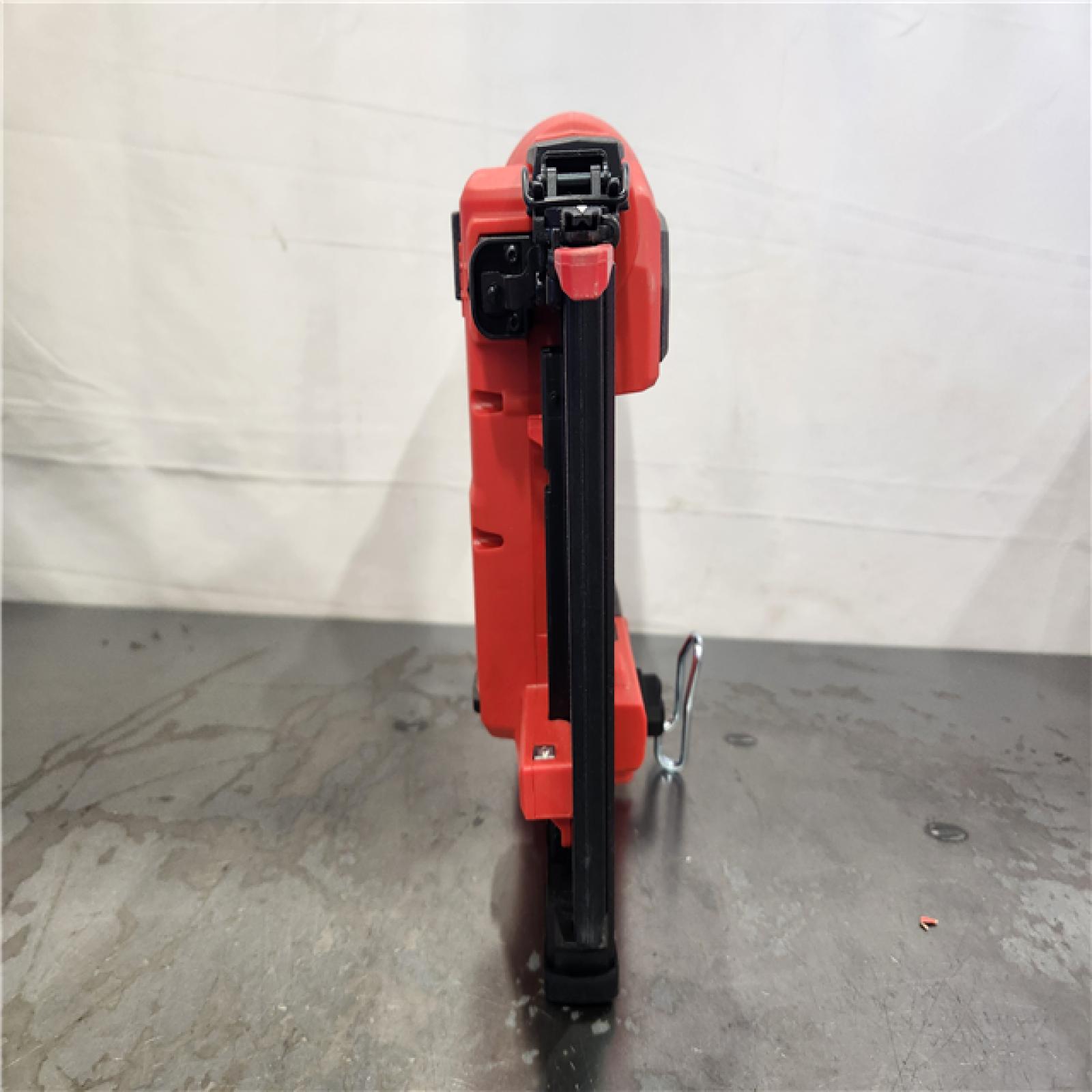 AS-IS- Milwaukee M18 FUEL 18 Gauge Brad Nailer