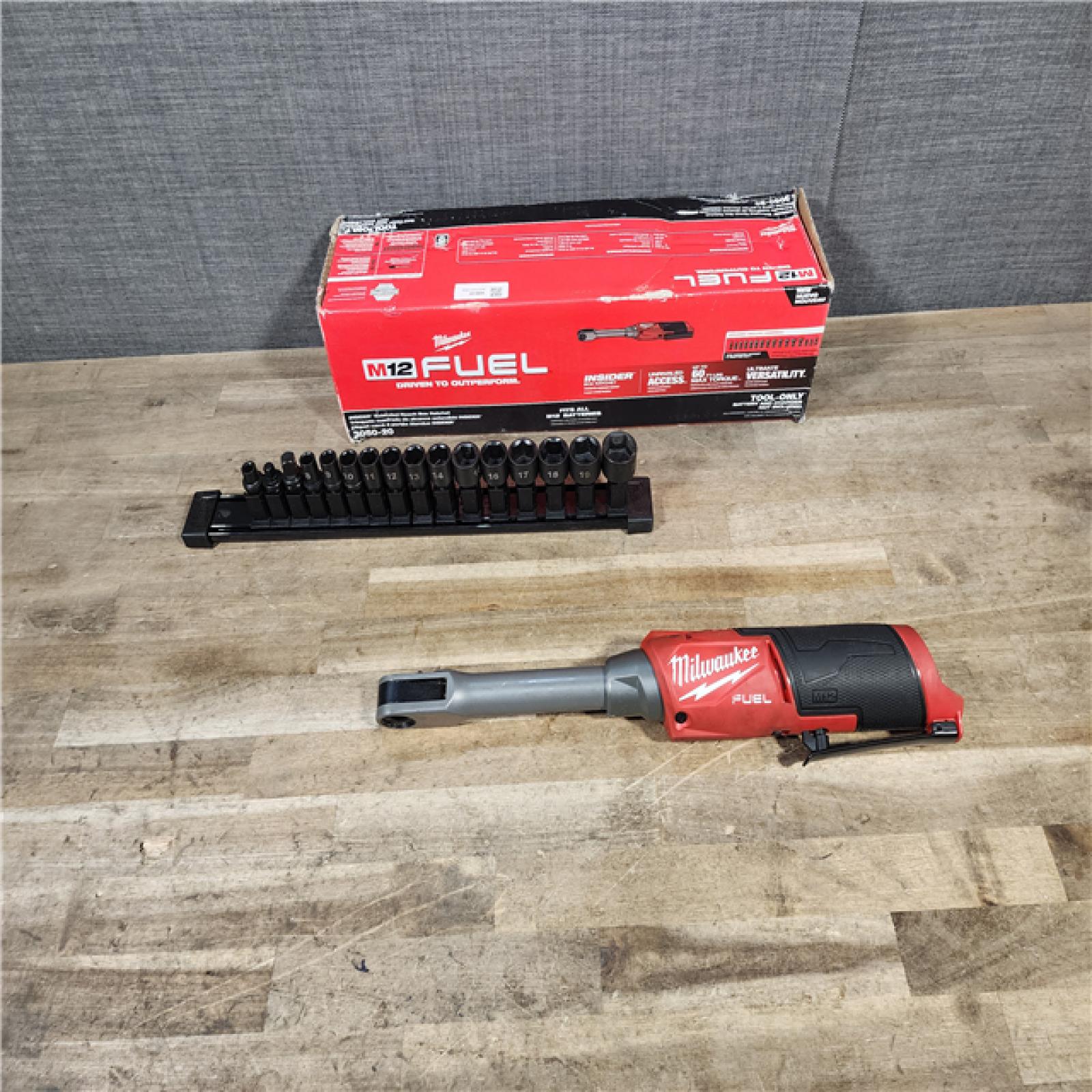HOUSTON LOCATION - AS-IS Milwaukee M12 FUEL INSIDER Extended Reach Box Ratchet (Tool-Only)
