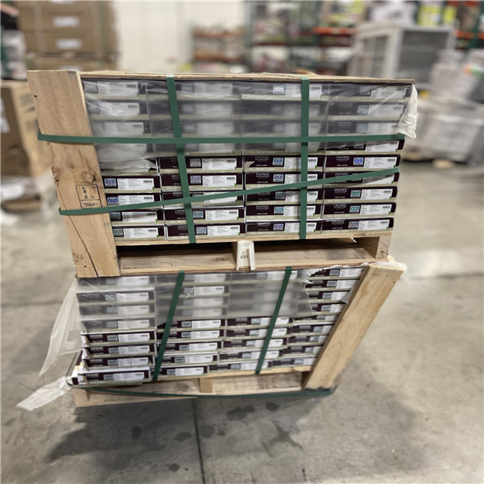 DALLAS LOCATION - Home Decorators Collection Lathem Pine 12 MIL x 7 in. W x 48 in. L Waterproof Click Lock Luxury Vinyl Plank Flooring (23.77 sqft/case) PALLET-(72 CASES)