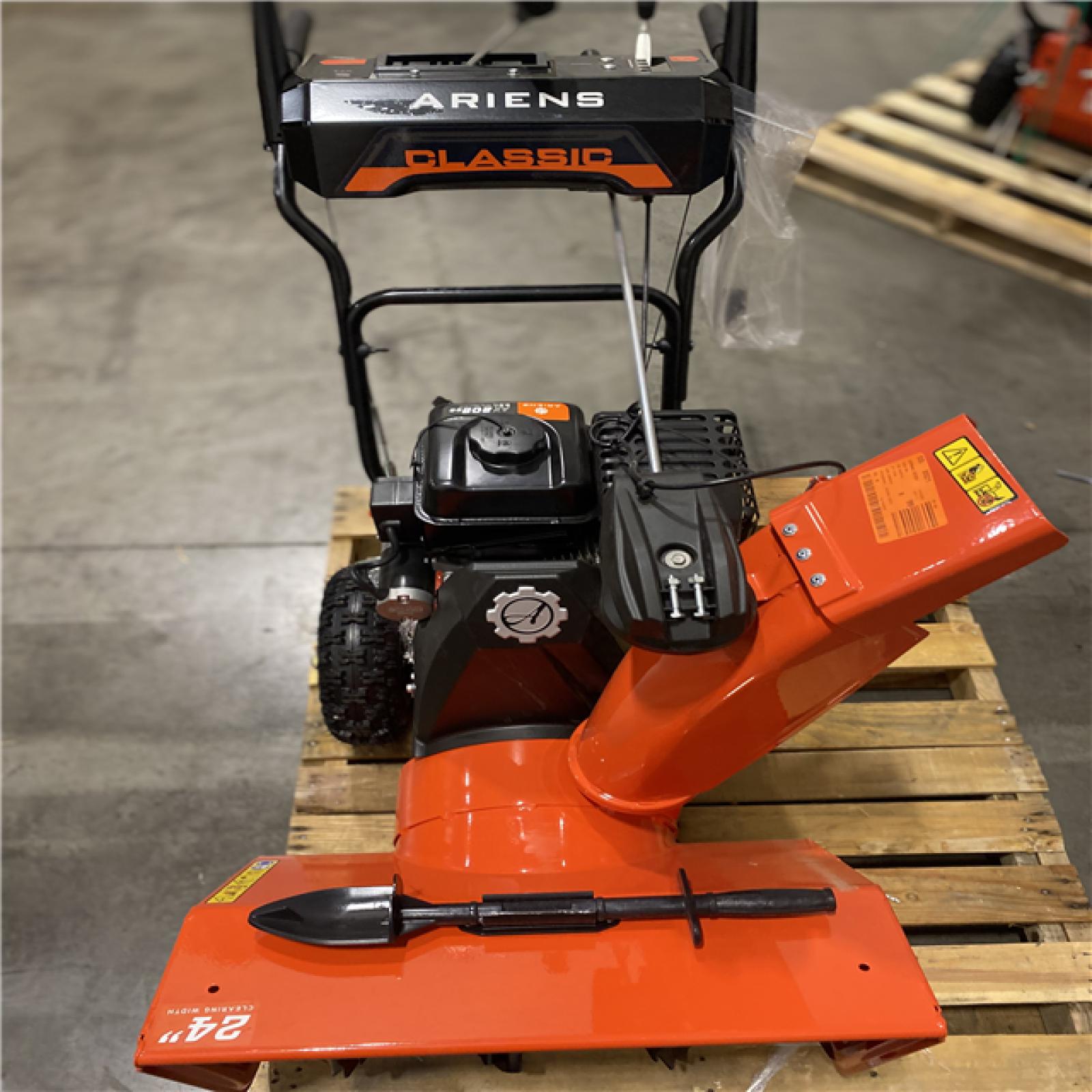 Dallas Location - As-Is Ariens Classic 24 in. 208cc Self-propelled Gas Snow Blower