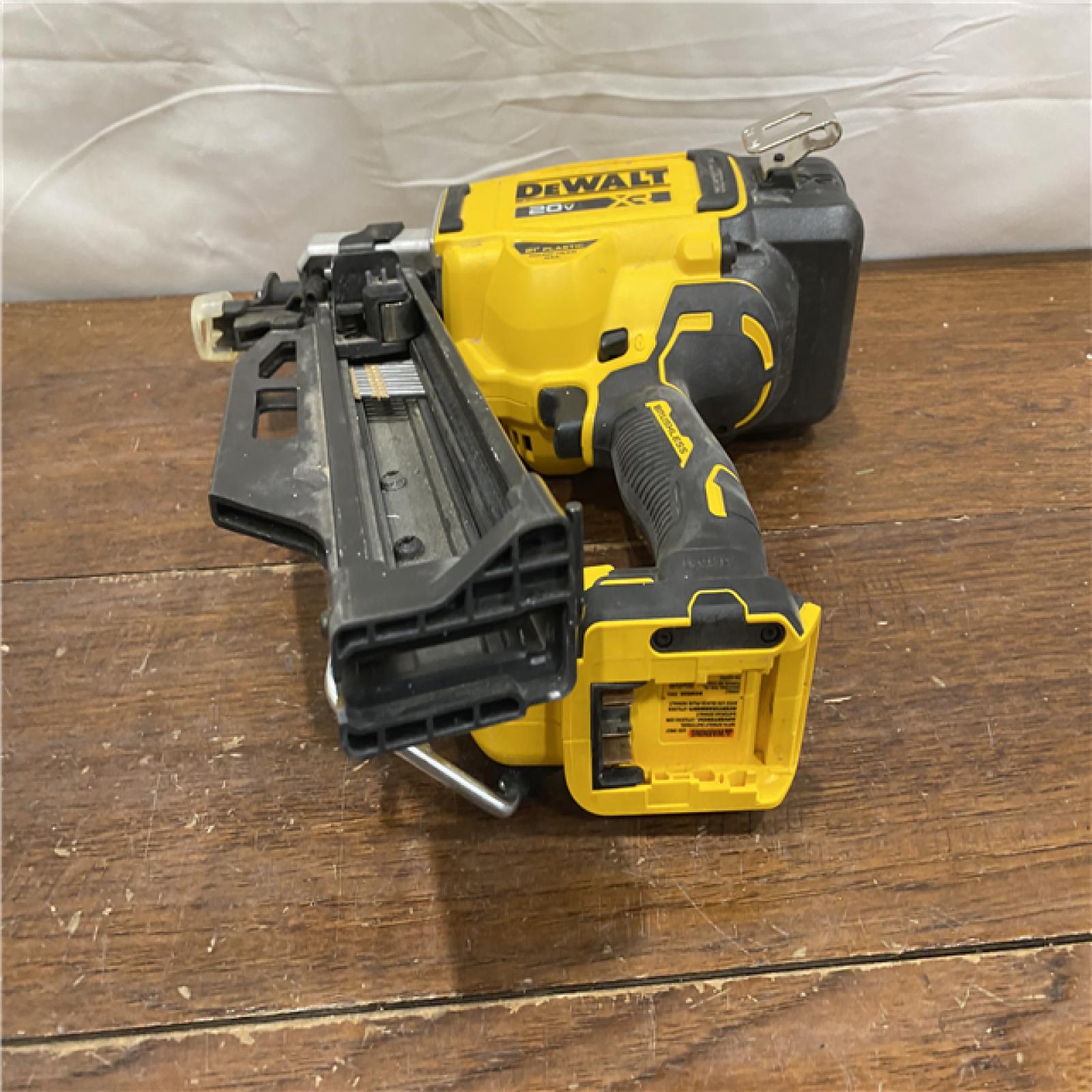 AS-IS DEWALT 20-Volt 21° Cordless Framing Nailer (Tool-Only)