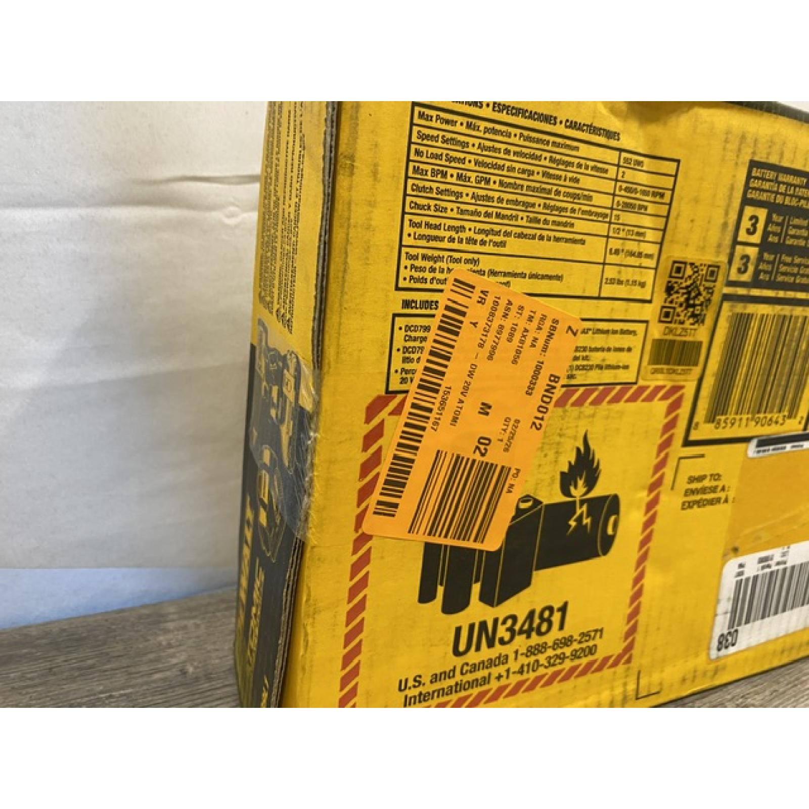 NEW- DeWalt ATOMIC 20-Volt Lithium-Ion Cordless 1/2 in. Compact Hammer Drill with 3.0Ah Battery  Charger and Bag