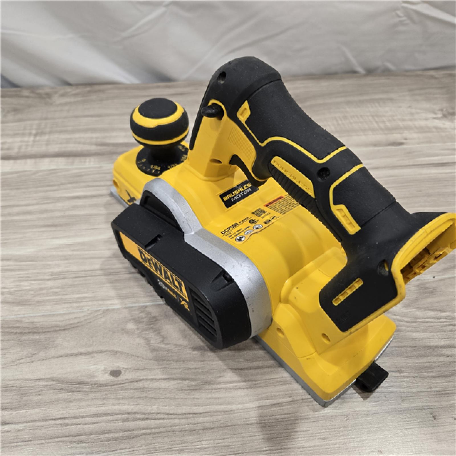 AS-IS DEWALT DCP580B 20V MAX Brushless Planer (Tool-Only)