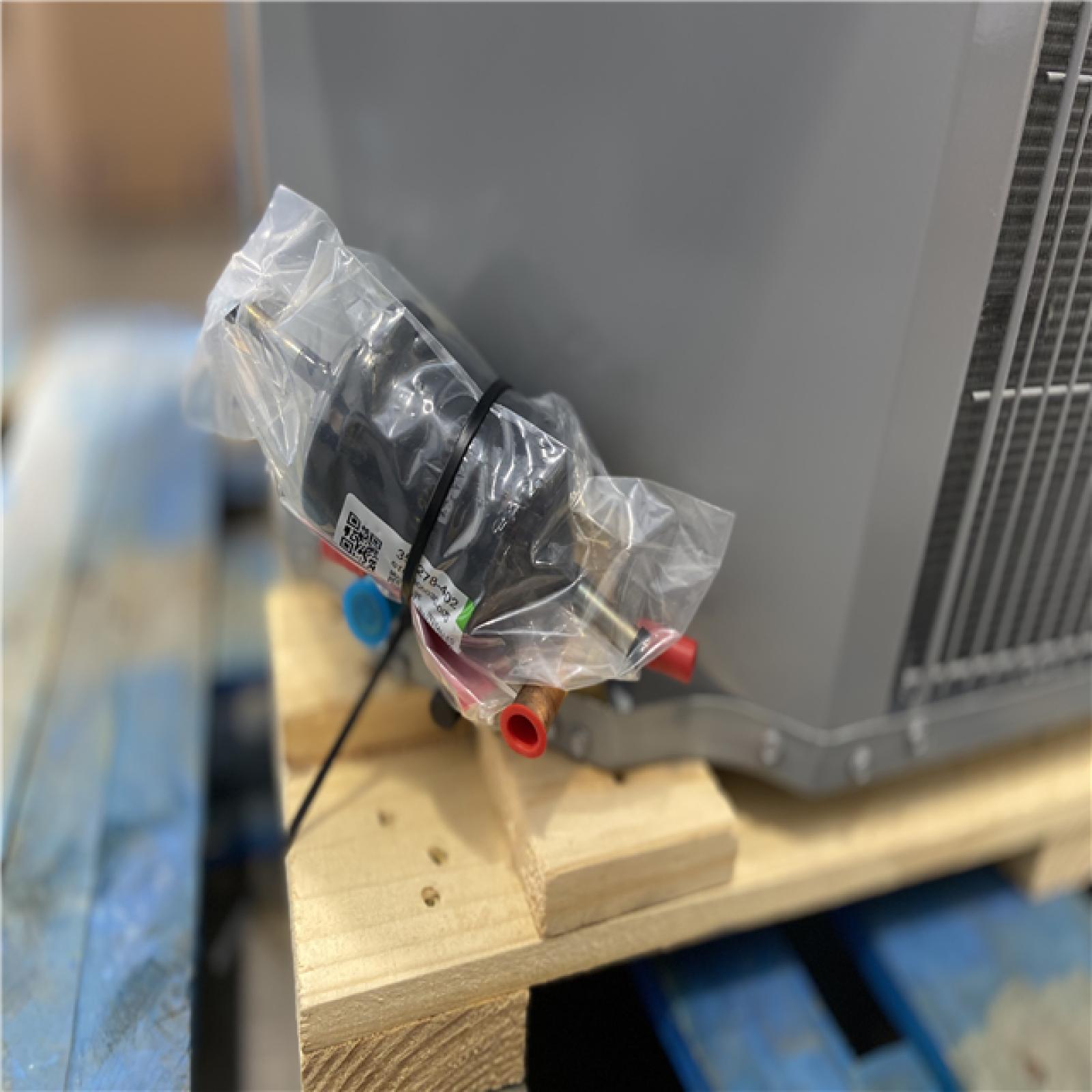 DALLAS LOCATION - Smartcomfort® By Carrier 2.0 Ton 14.3 Seer2 Heat Pump